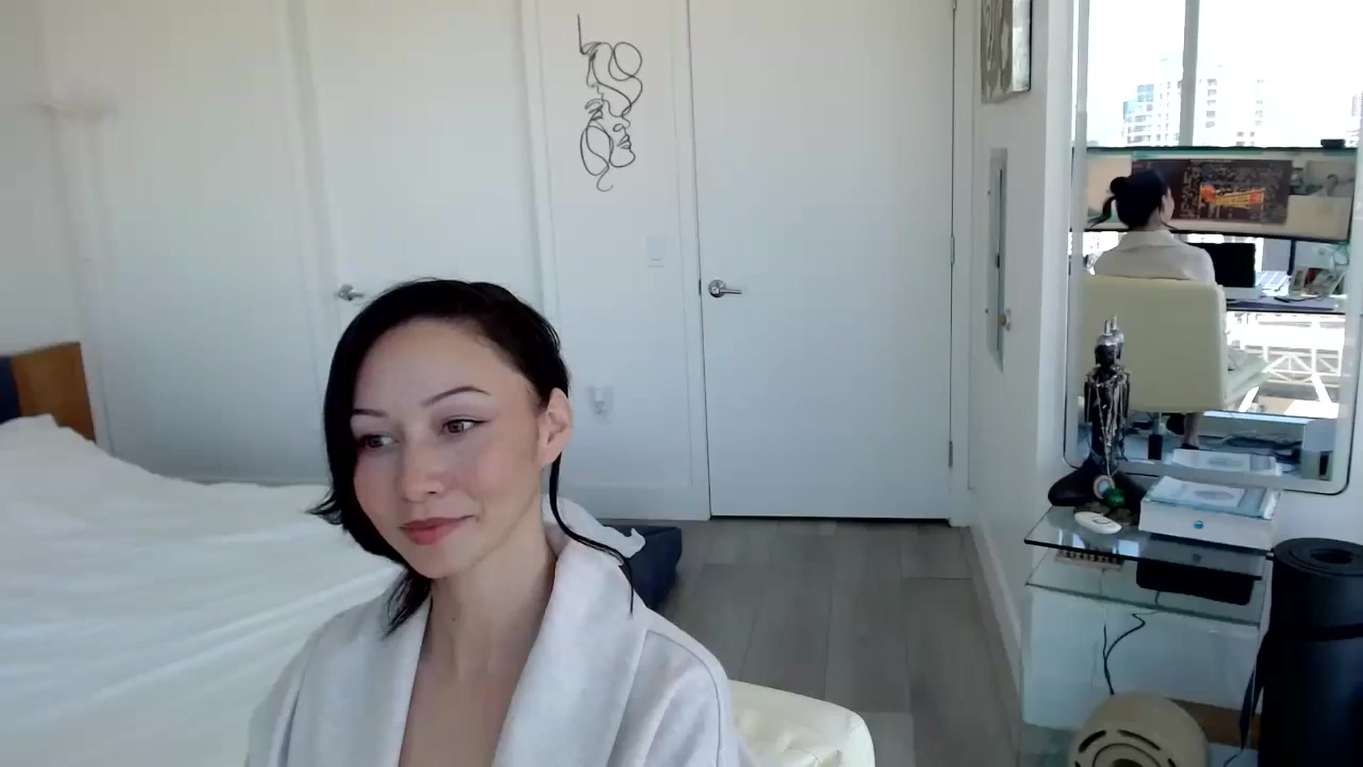 Gallery image thumbnail from MiNNiE_B00M's myfreecams stream on, 03/19/2025, 22:01 image 3 of 20