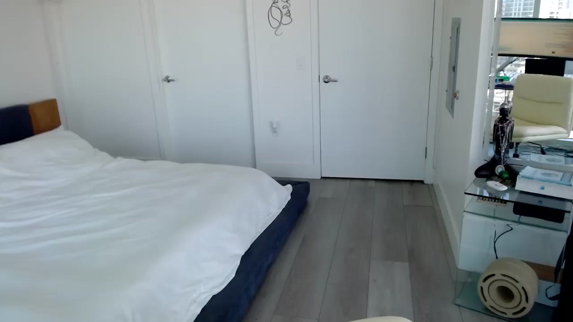 Gallery image thumbnail from MiNNiE_B00M's myfreecams stream on, 03/21/2025, 21:10 image 1 of 20