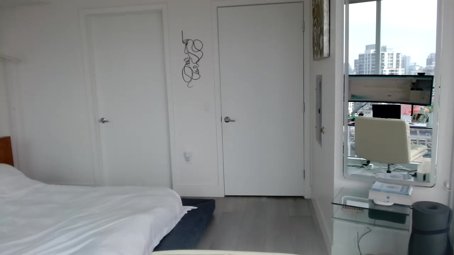 Gallery image thumbnail from MiNNiE_B00M's myfreecams stream on, 03/25/2025, 22:01 image 14 of 20