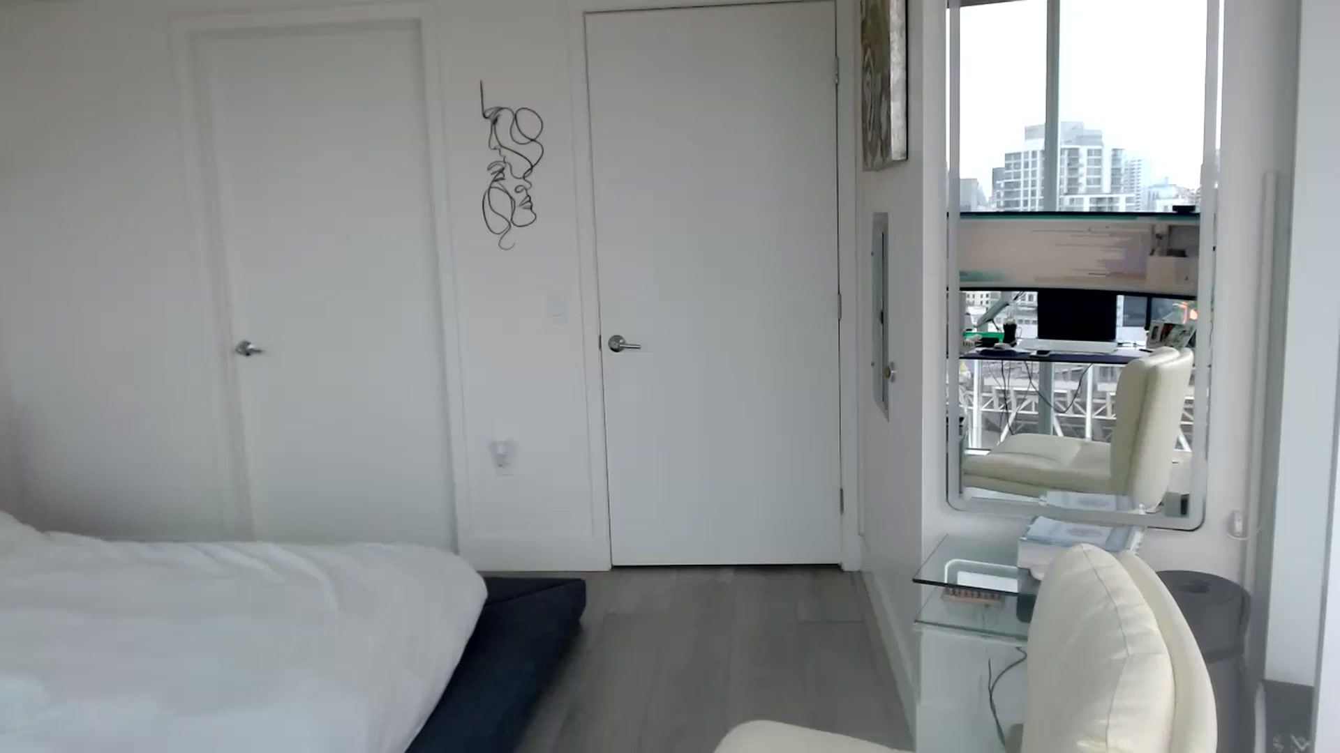 Gallery image thumbnail from MiNNiE_B00M's myfreecams stream on, 03/26/2025, 20:18 image 12 of 20