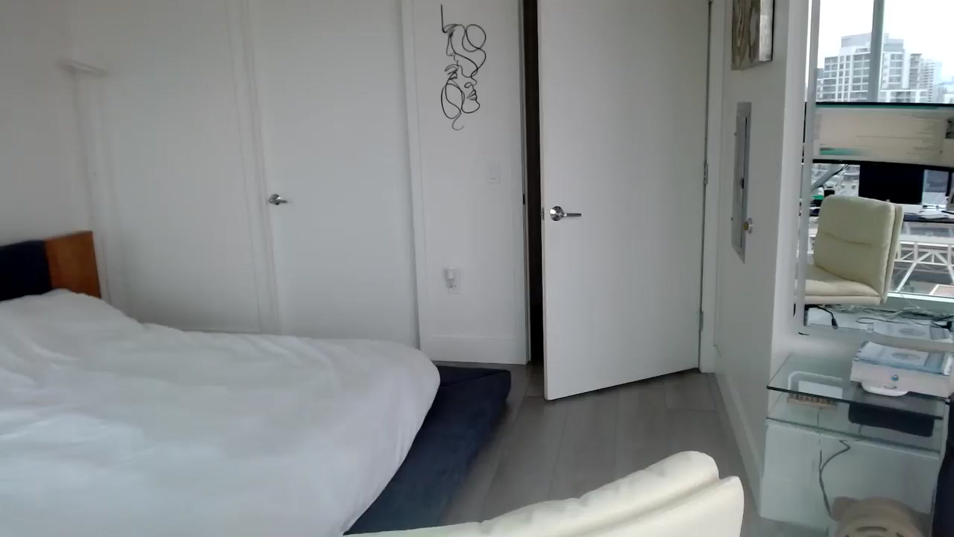 Gallery image thumbnail from MiNNiE_B00M's myfreecams stream on, 03/26/2025, 21:02 image 18 of 20