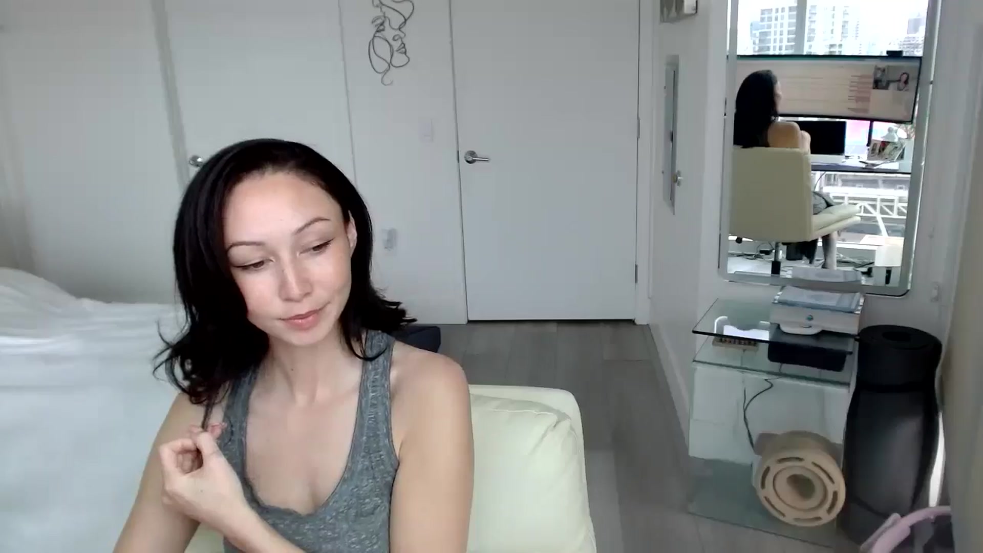 Gallery image thumbnail from MiNNiE_B00M's myfreecams stream on, 03/28/2025, 21:27 image 17 of 20