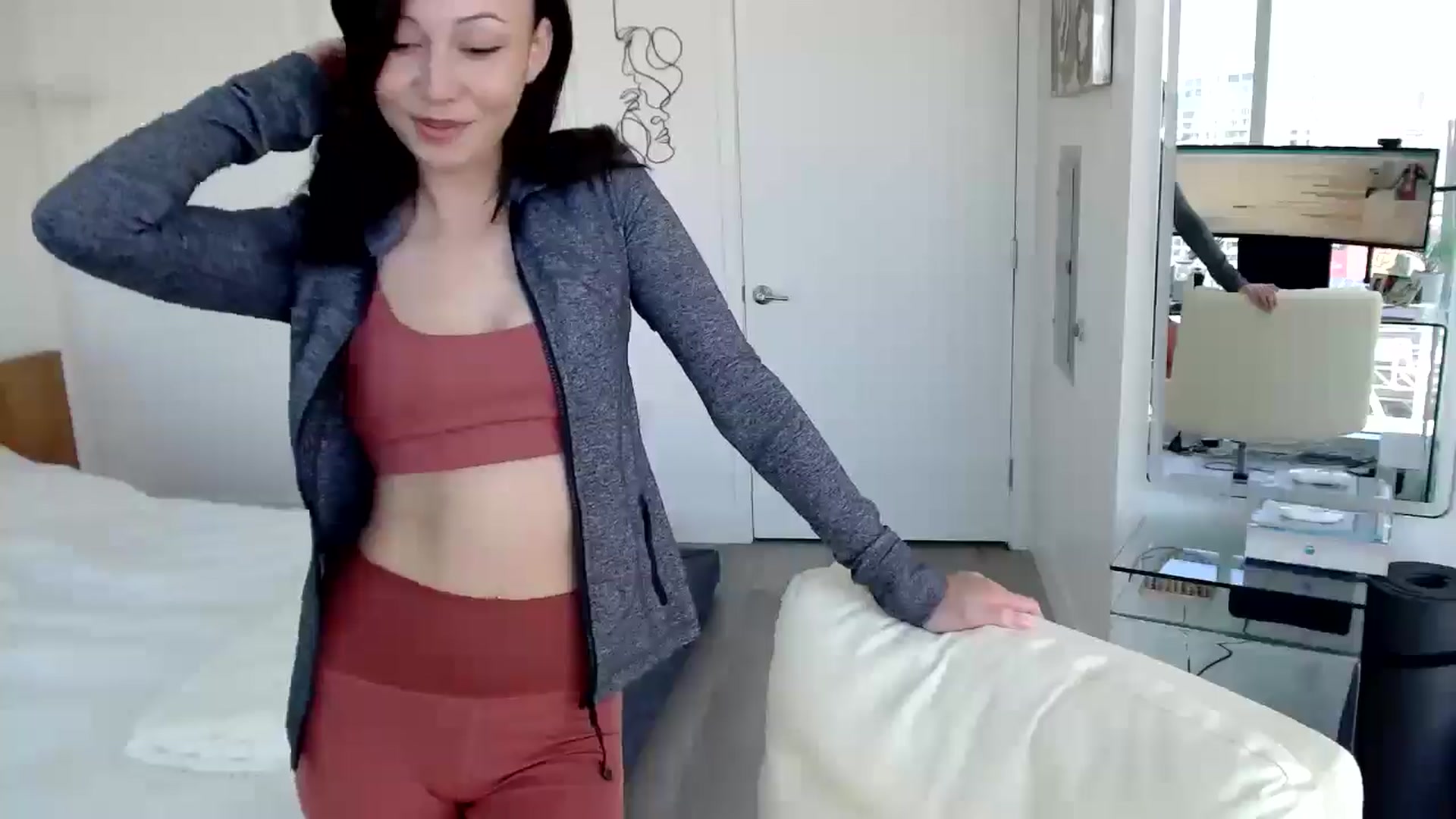 Gallery image thumbnail from MiNNiE_B00M's myfreecams stream on, 04/02/2025, 21:19 image 5 of 20