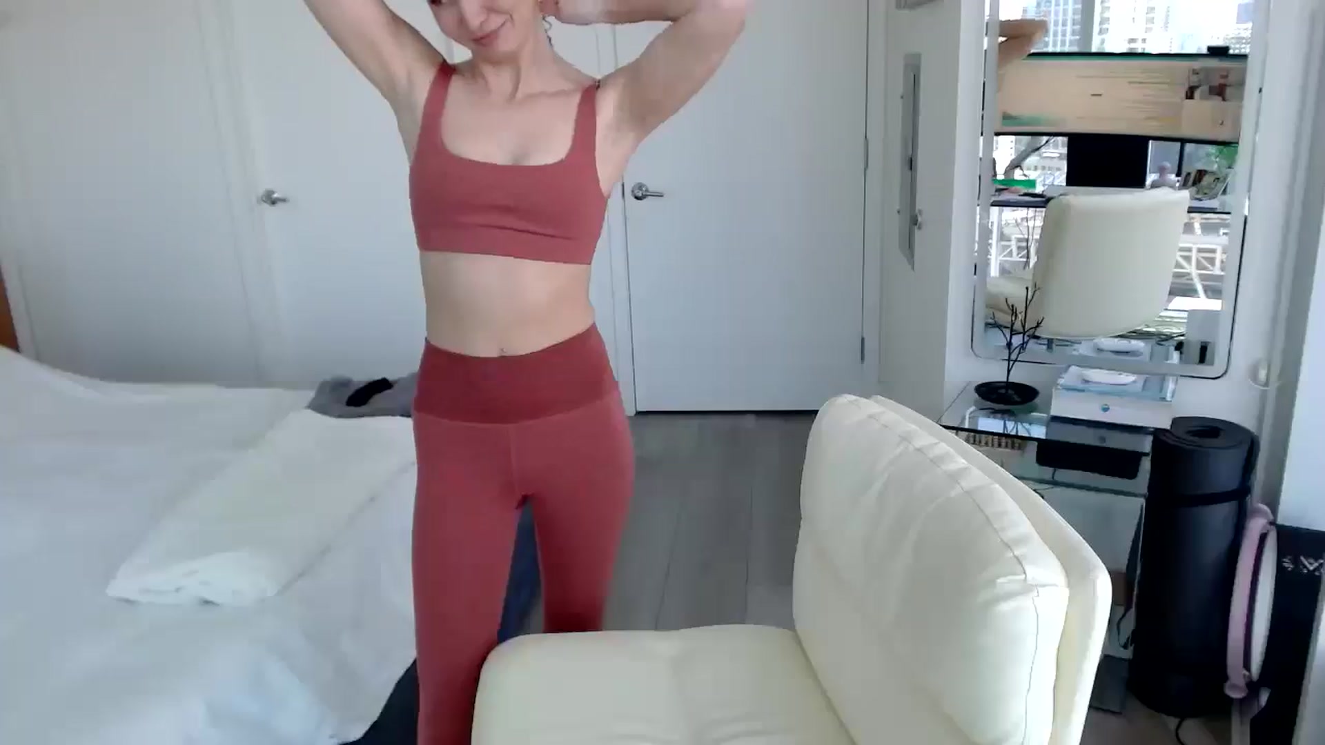 Gallery image thumbnail from MiNNiE_B00M's myfreecams stream on, 04/08/2025, 20:40 image 19 of 20