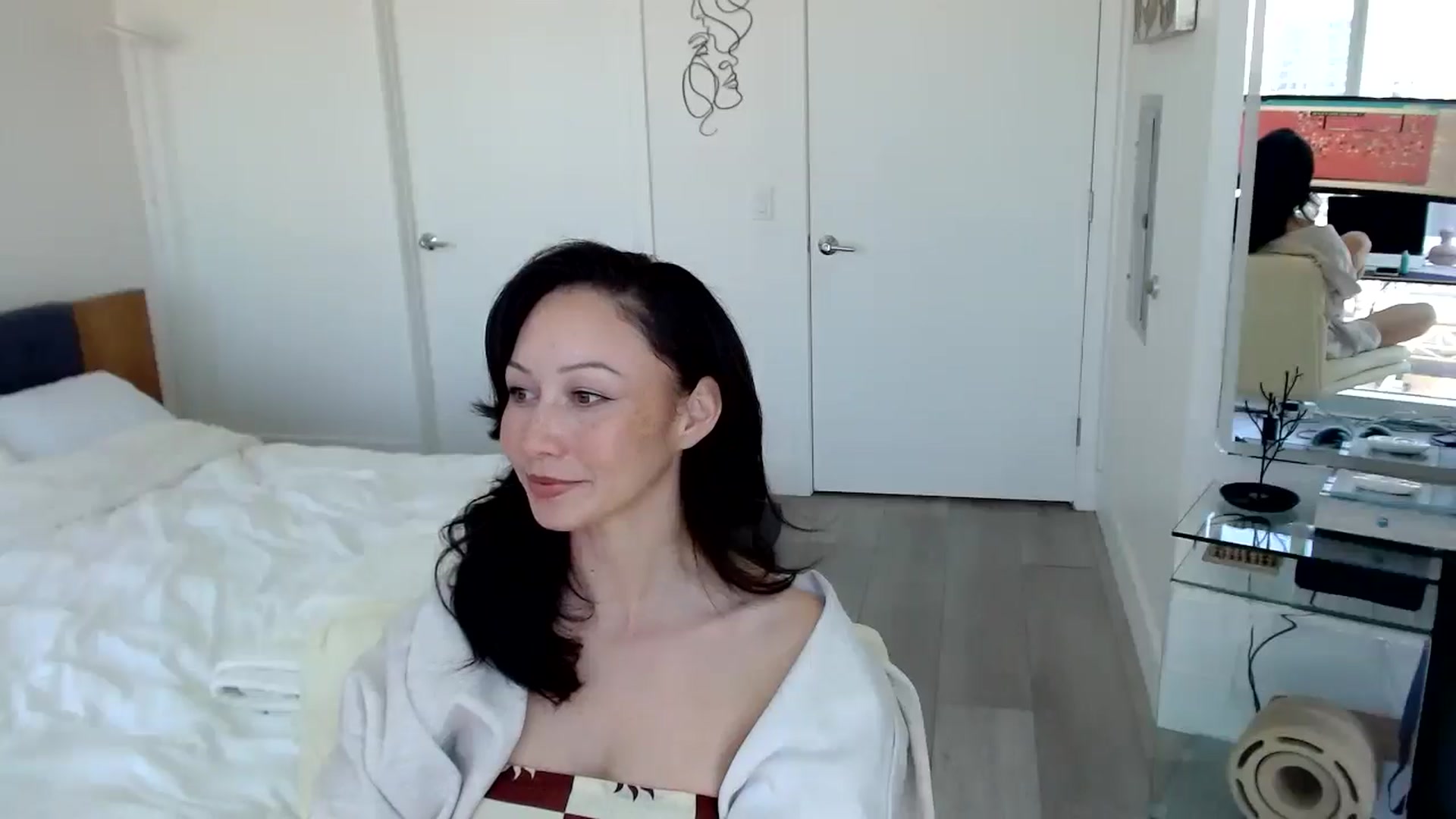 Gallery image thumbnail from MiNNiE_B00M's myfreecams stream on, 04/09/2025, 19:48 image 20 of 20