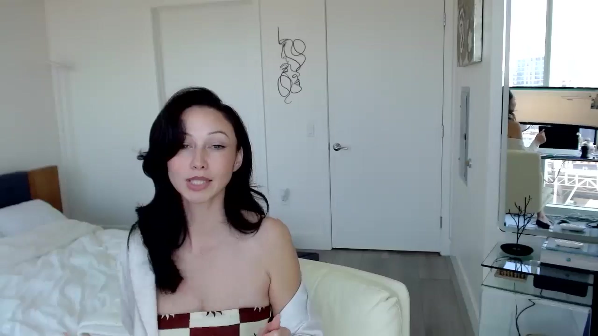 Gallery image thumbnail from MiNNiE_B00M's myfreecams stream on, 04/09/2025, 21:53 image 6 of 20