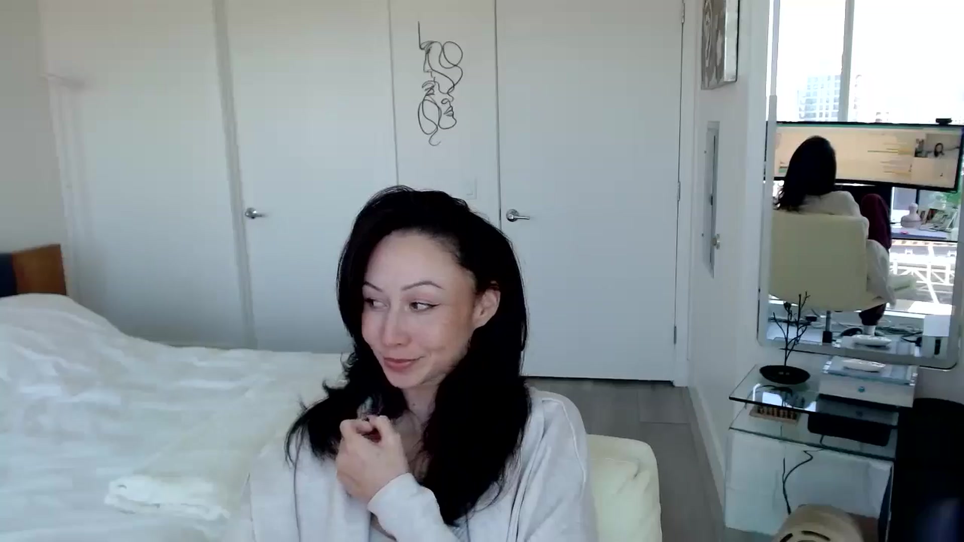 Gallery image thumbnail from MiNNiE_B00M's myfreecams stream on, 04/10/2025, 21:00 image 13 of 20