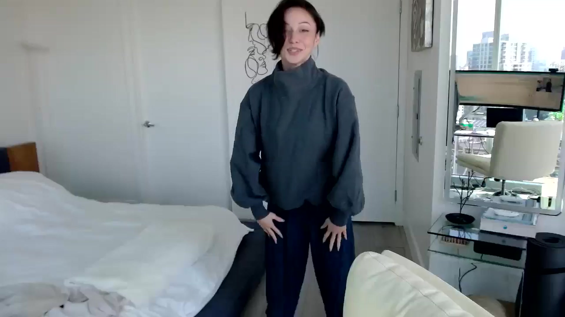 Gallery image thumbnail from MiNNiE_B00M's myfreecams stream on, 04/10/2025, 21:34 image 7 of 20