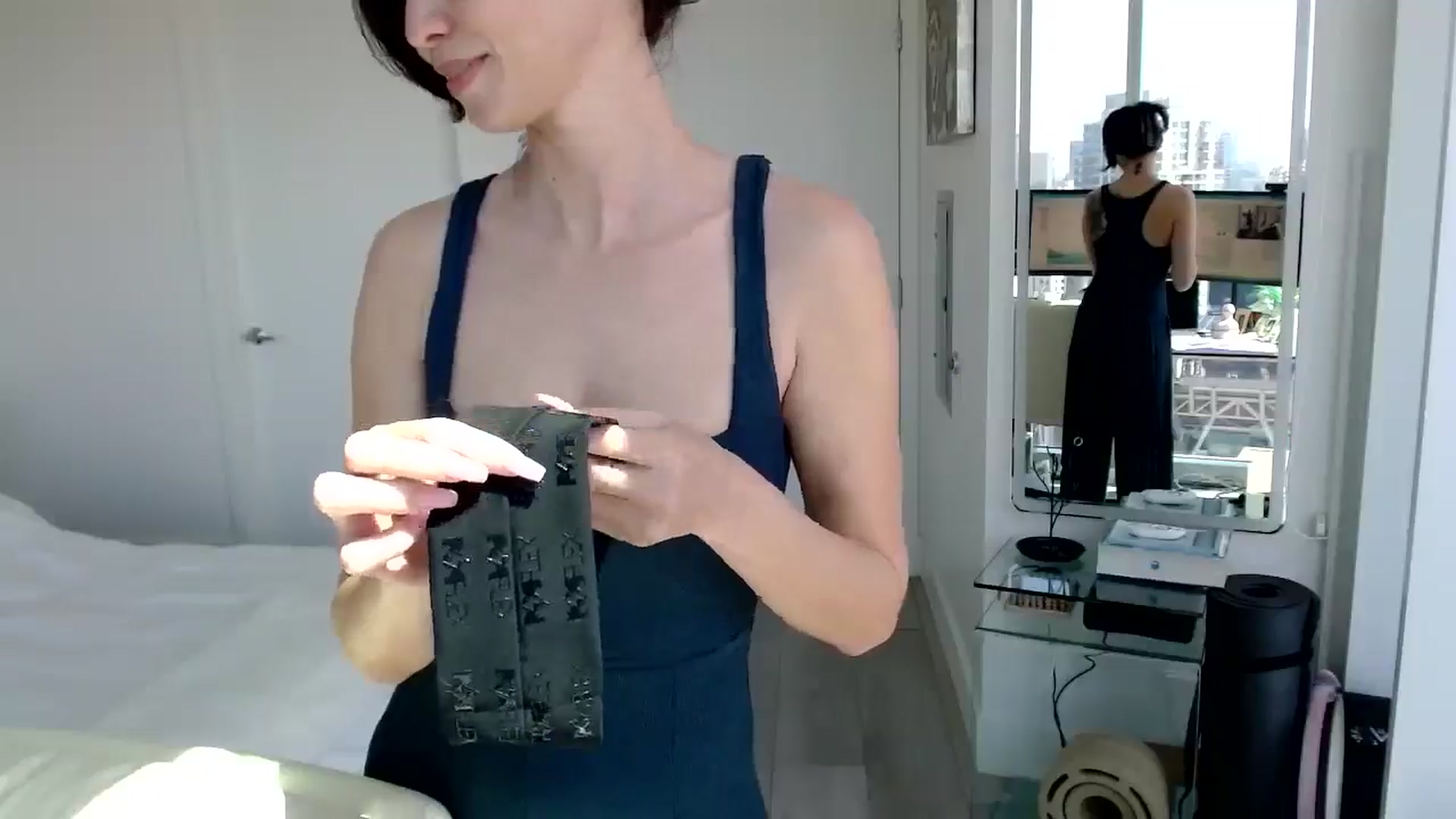 Gallery image thumbnail from MiNNiE_B00M's myfreecams stream on, 04/10/2025, 21:34 image 10 of 20
