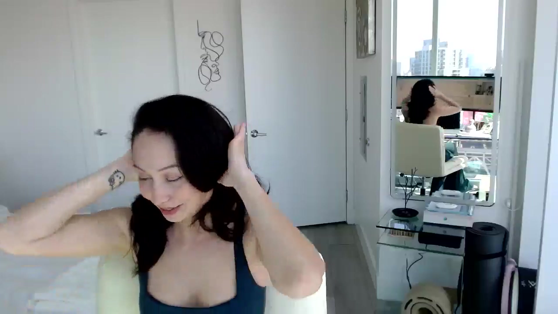 Gallery image thumbnail from MiNNiE_B00M's myfreecams stream on, 04/11/2025, 22:18 image 2 of 20