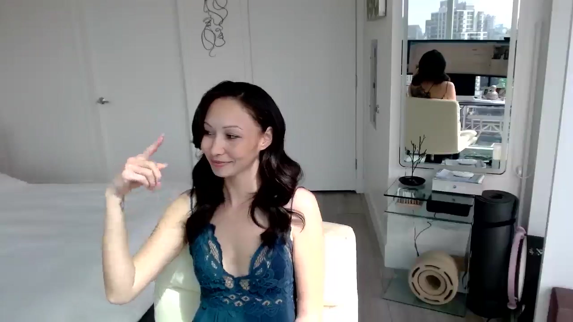 Gallery image thumbnail from MiNNiE_B00M's myfreecams stream on, 04/18/2025, 22:24 image 18 of 20