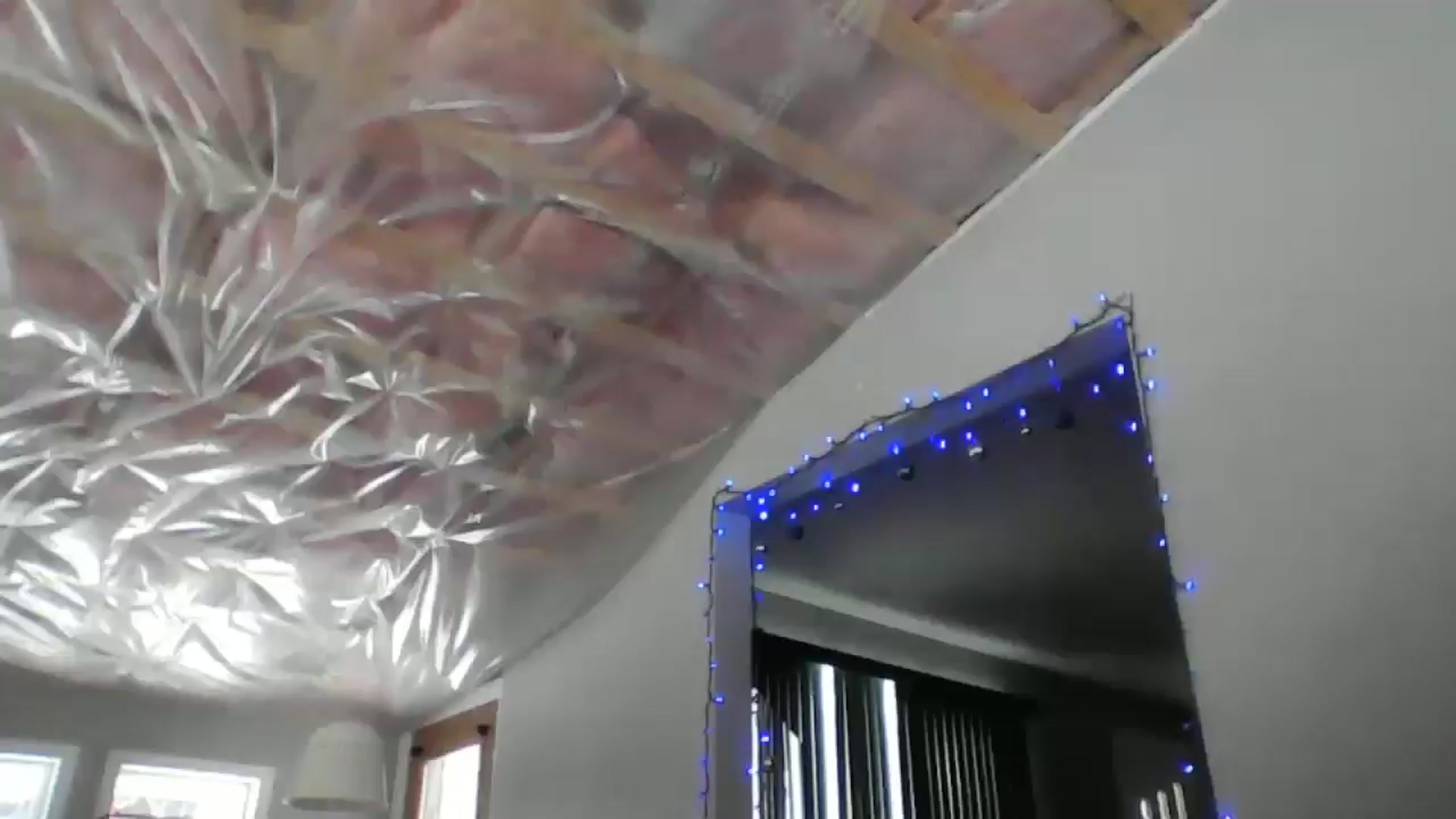 Gallery image thumbnail from MiZMEls's myfreecams stream on, 12/04/2024, 20:02 image 11 of 20