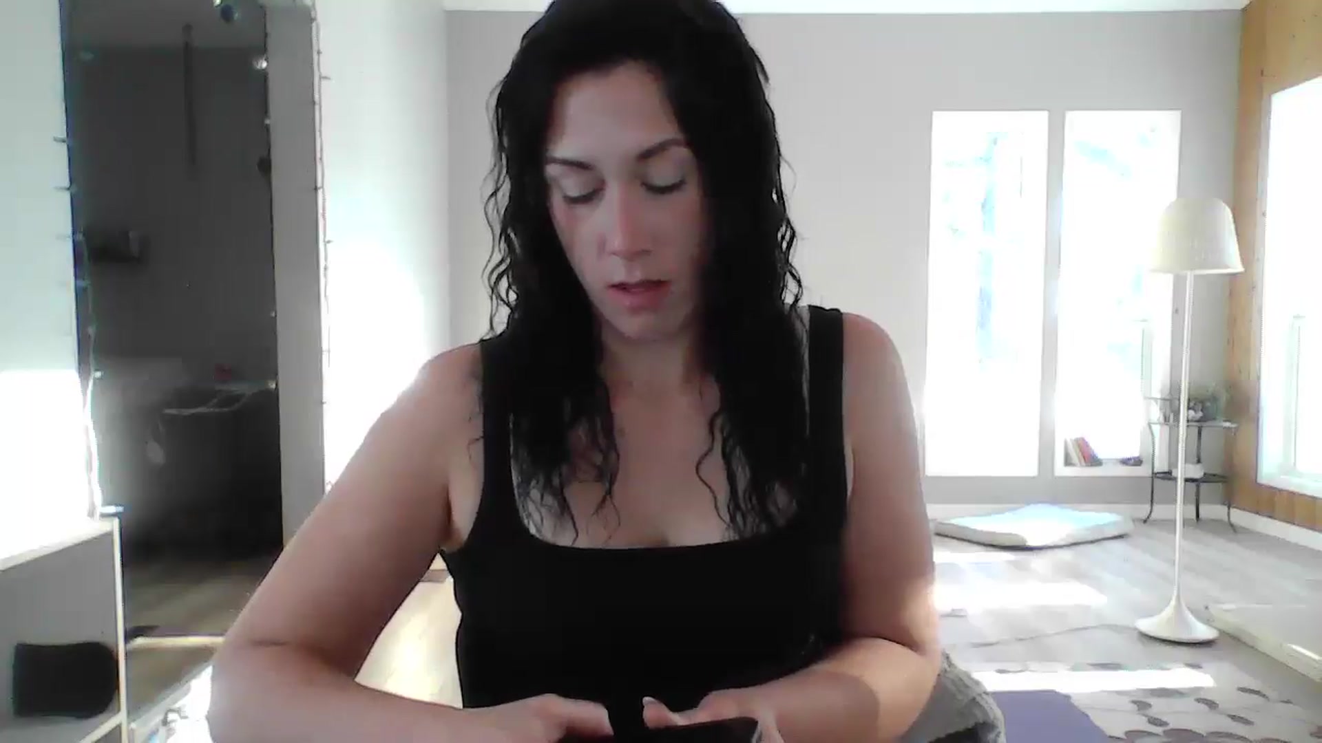 Gallery image thumbnail from MiZMEls's myfreecams stream on, 12/16/2024, 19:10 image 12 of 20