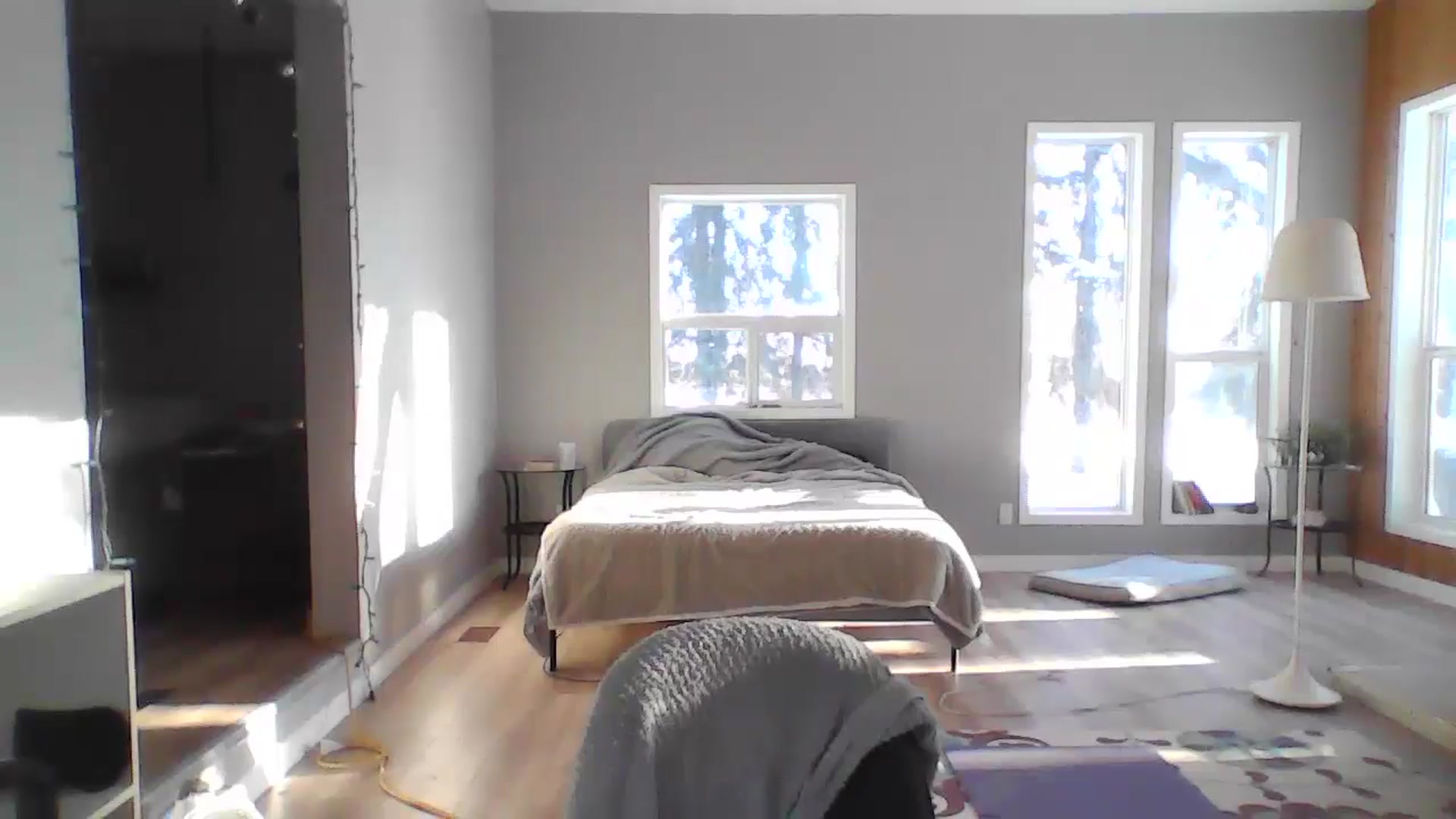 Gallery image thumbnail from MiZMEls's myfreecams stream on, 12/16/2024, 19:10 image 8 of 20