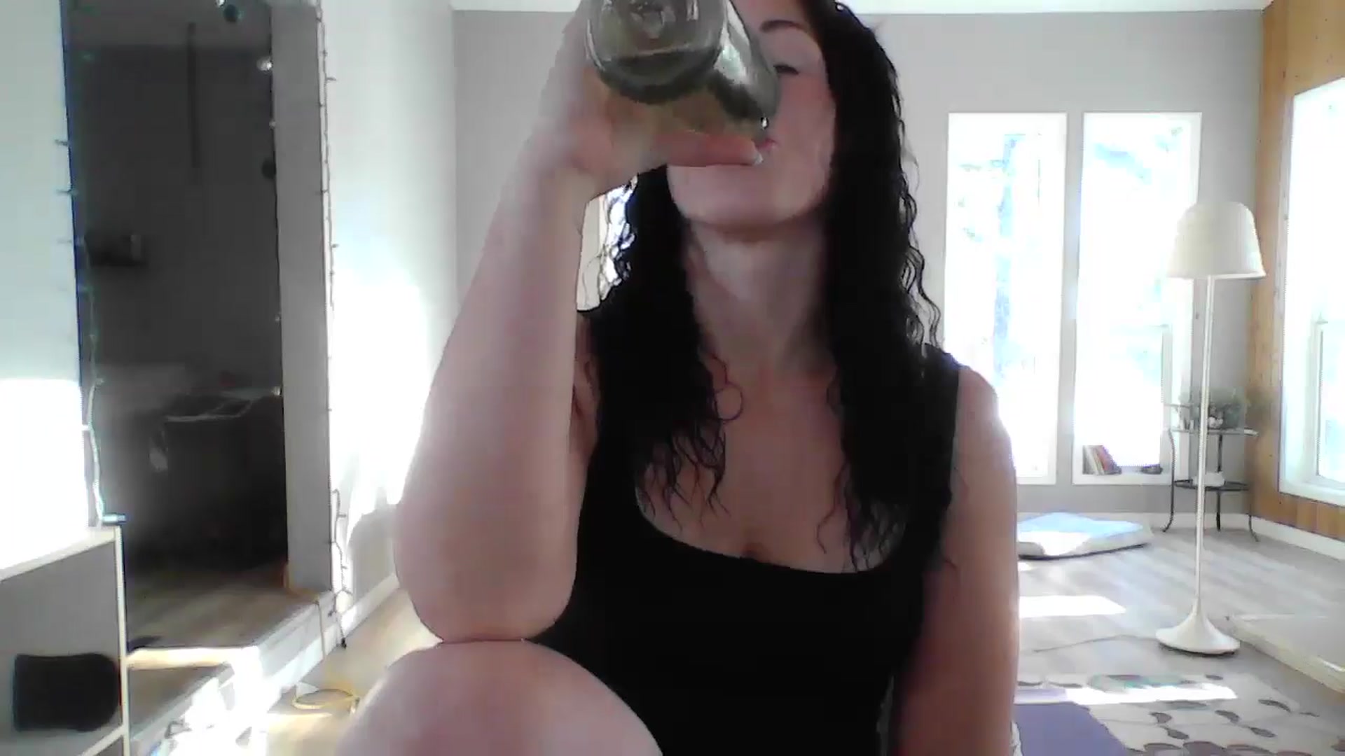 Gallery image thumbnail from MiZMEls's myfreecams stream on, 12/16/2024, 19:10 image 10 of 20