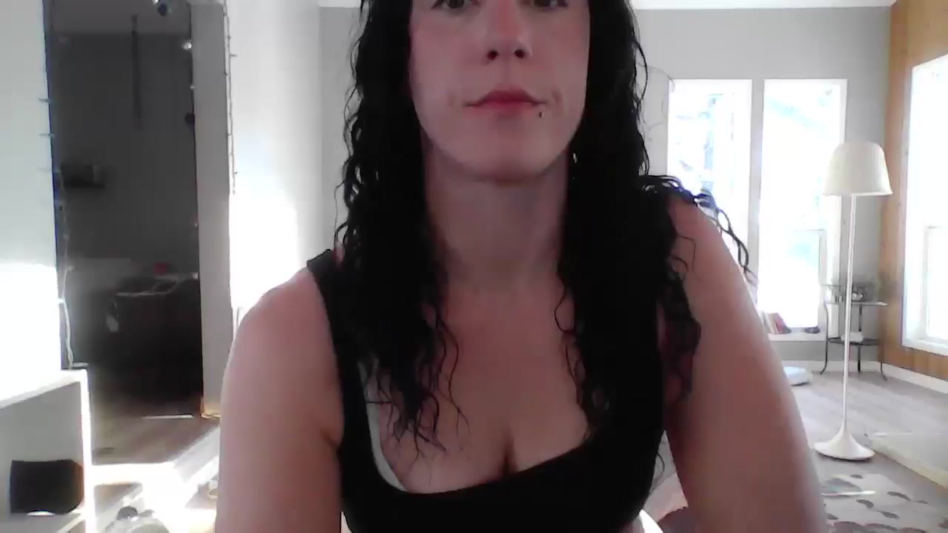 Gallery image thumbnail from MiZMEls's myfreecams stream on, 12/16/2024, 19:10 image 1 of 20
