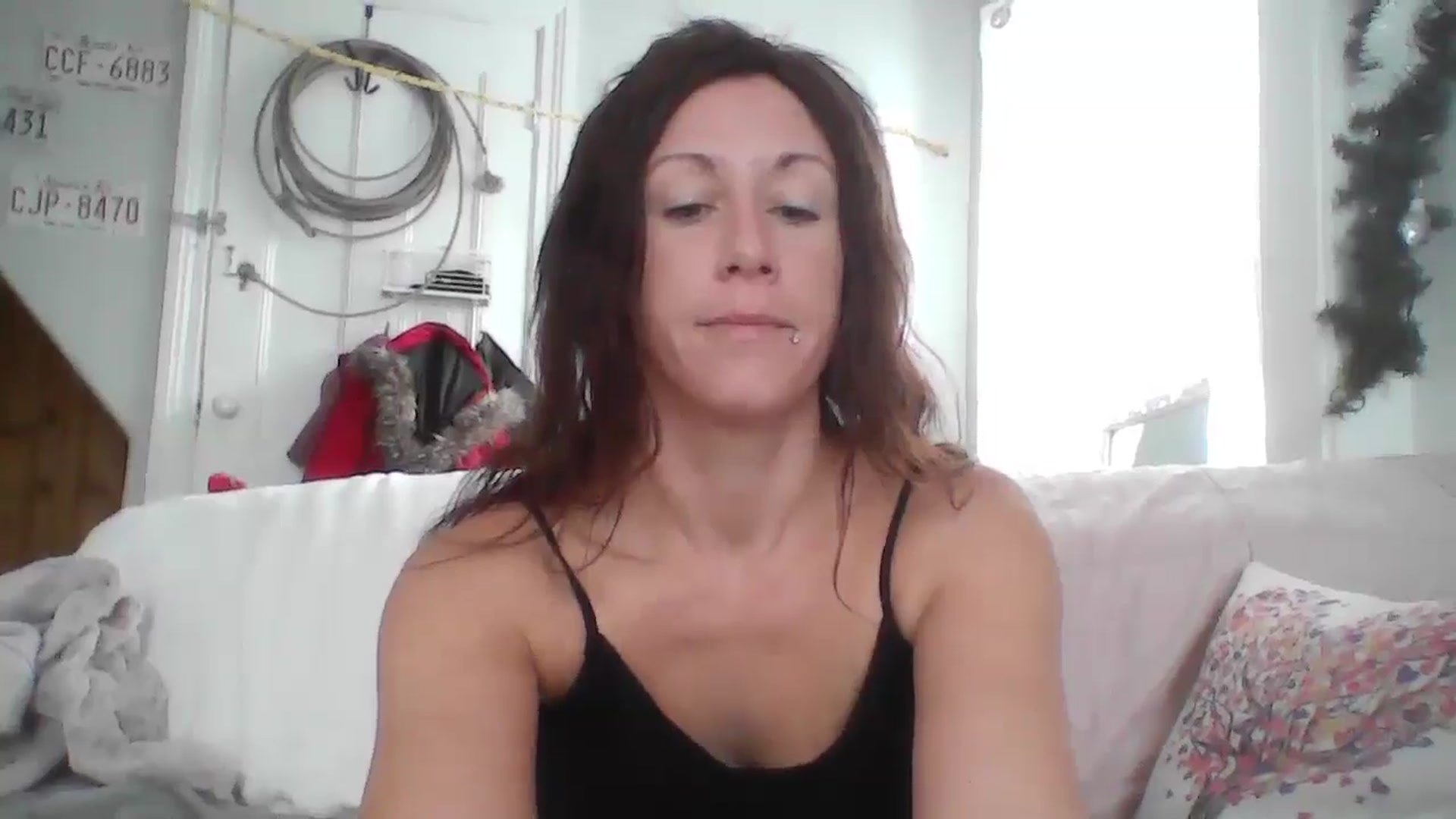 Gallery image thumbnail from MiZMEls's myfreecams stream on, 01/23/2026, 13:56 image 14 of 20