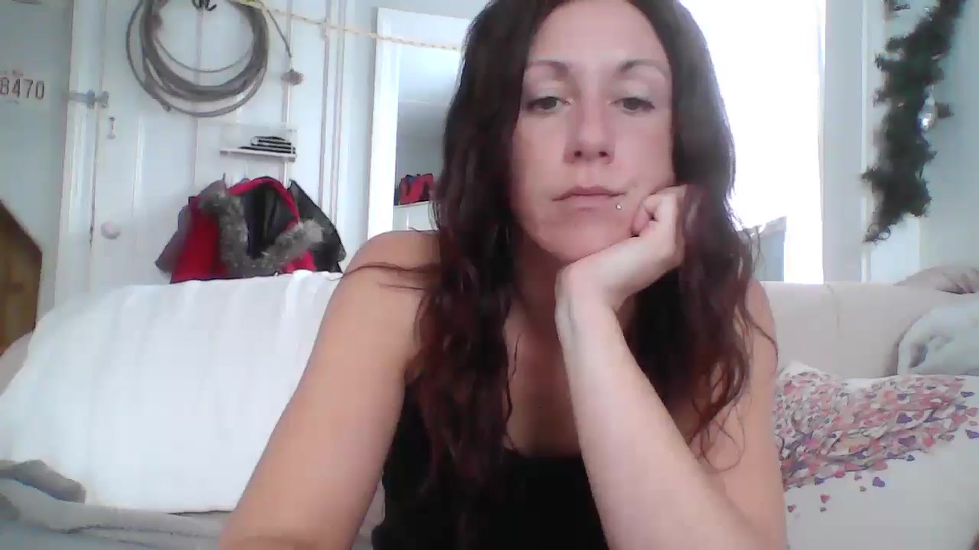 Gallery image thumbnail from MiZMEls's myfreecams stream on, 01/23/2026, 18:05 image 9 of 20