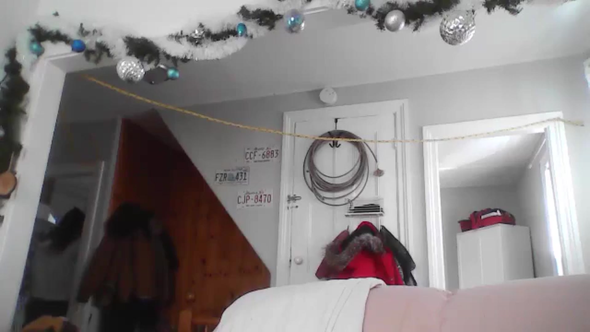 Gallery image thumbnail from MiZMEls's myfreecams stream on, 01/25/2026, 17:00 image 17 of 20