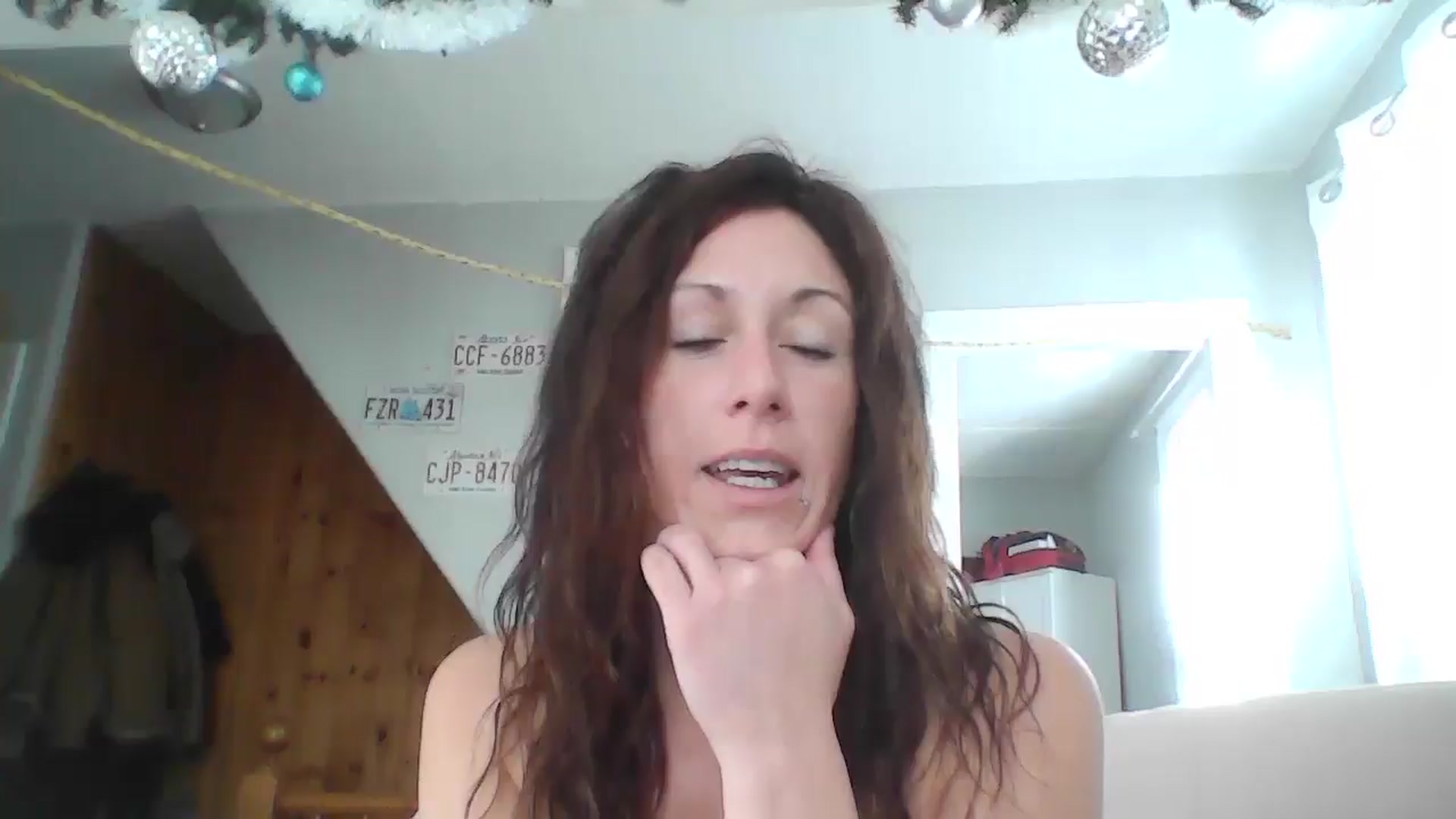 Gallery image thumbnail from MiZMEls's myfreecams stream on, 01/25/2026, 18:12 image 7 of 20