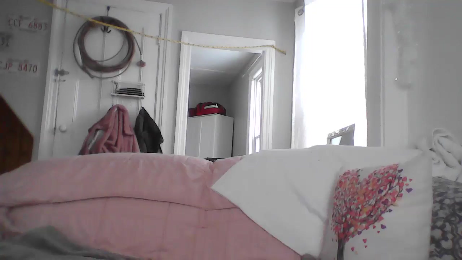 Gallery image thumbnail from MiZMEls's myfreecams stream on, 01/27/2026, 16:22 image 16 of 20