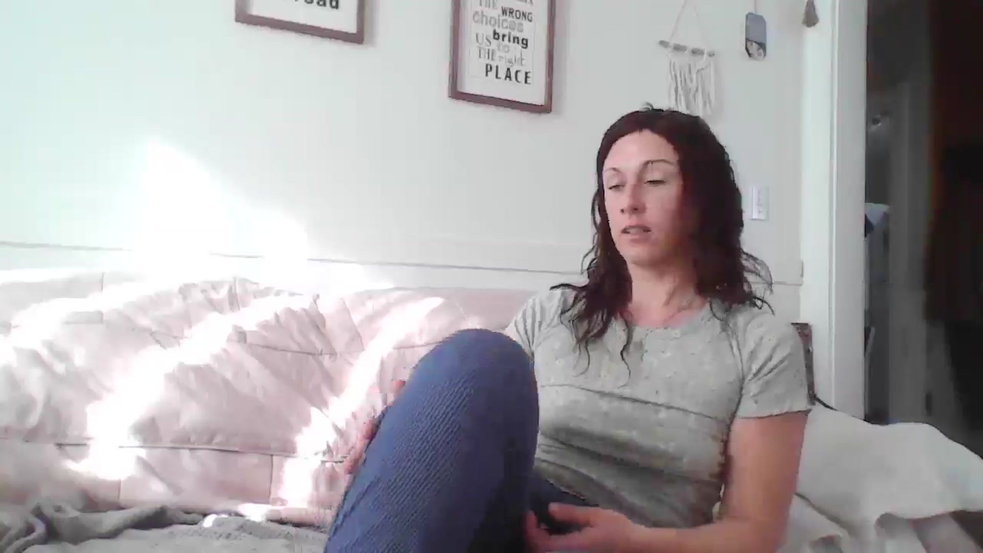 Gallery image thumbnail from MiZMEls's myfreecams stream on, 01/29/2026, 17:49 image 11 of 20