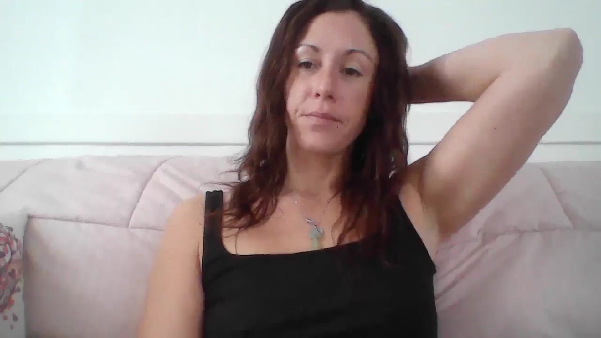 Gallery image thumbnail from MiZMEls's myfreecams stream on, 02/05/2026, 17:08 image 5 of 20