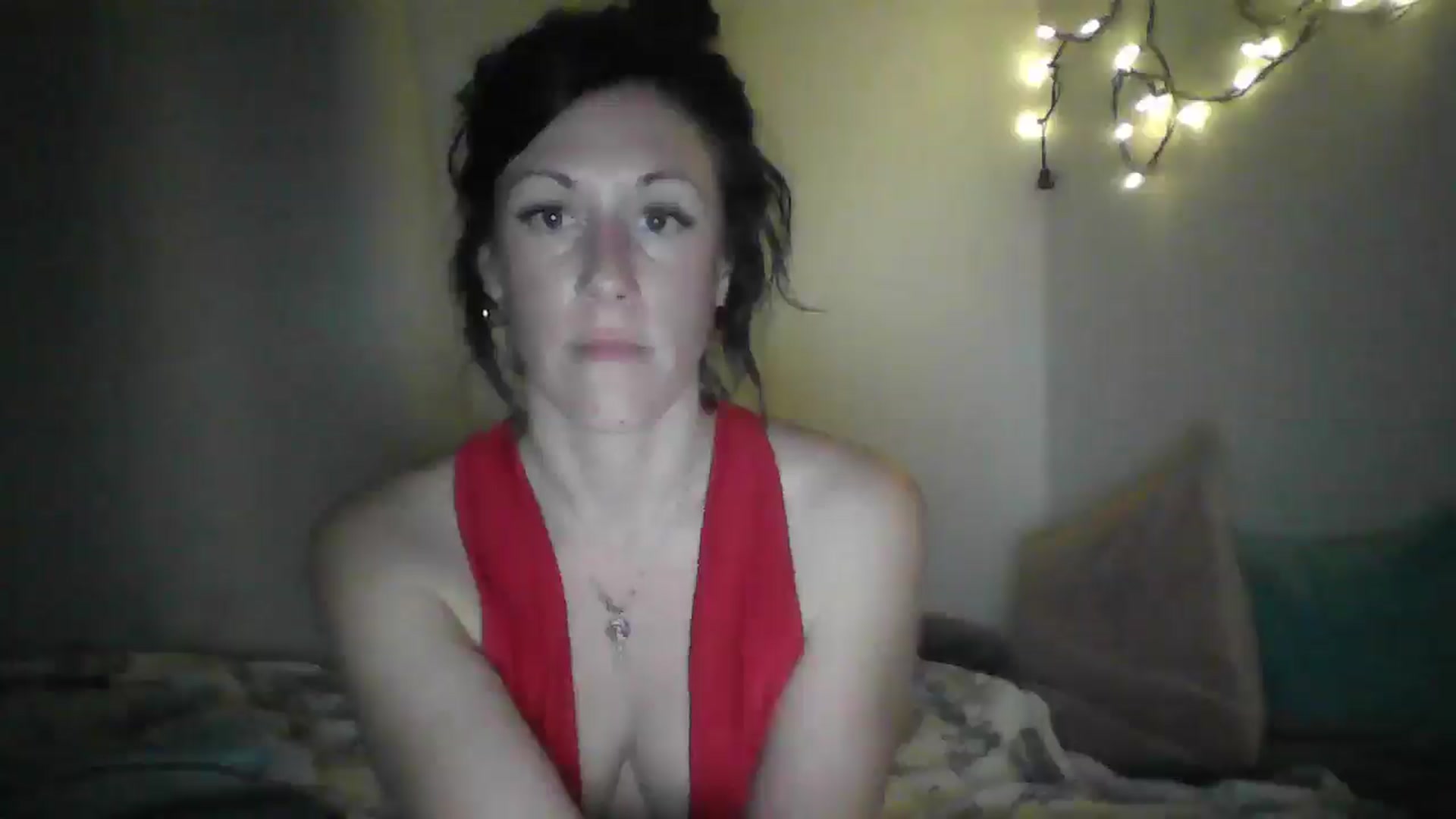 Gallery image thumbnail from MiZMEls's myfreecams stream on, 02/11/2026, 03:07 image 16 of 20