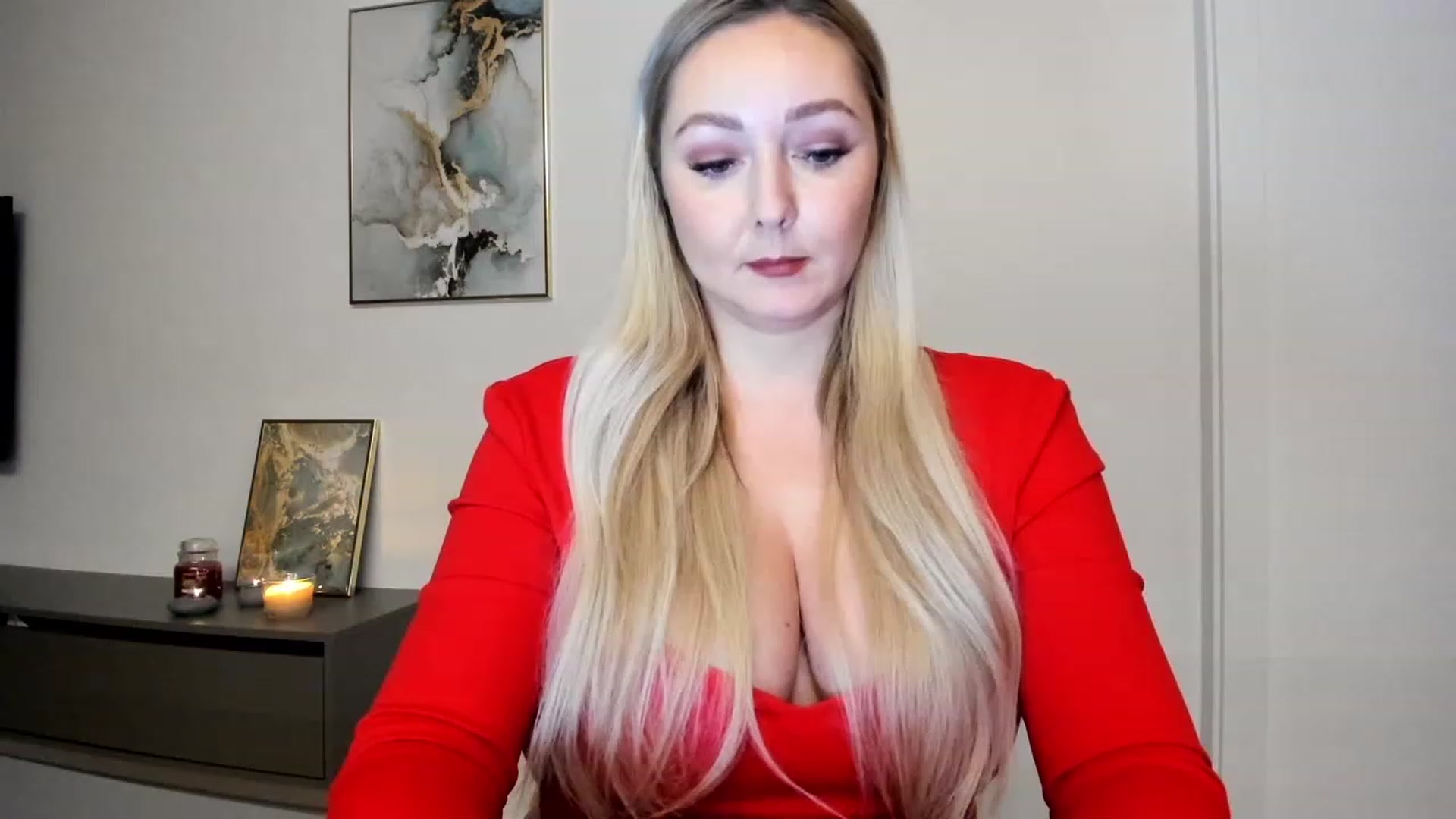 Gallery image thumbnail from Mi_Ha's myfreecams stream on, 11/18/2022, 16:12 image 3 of 20