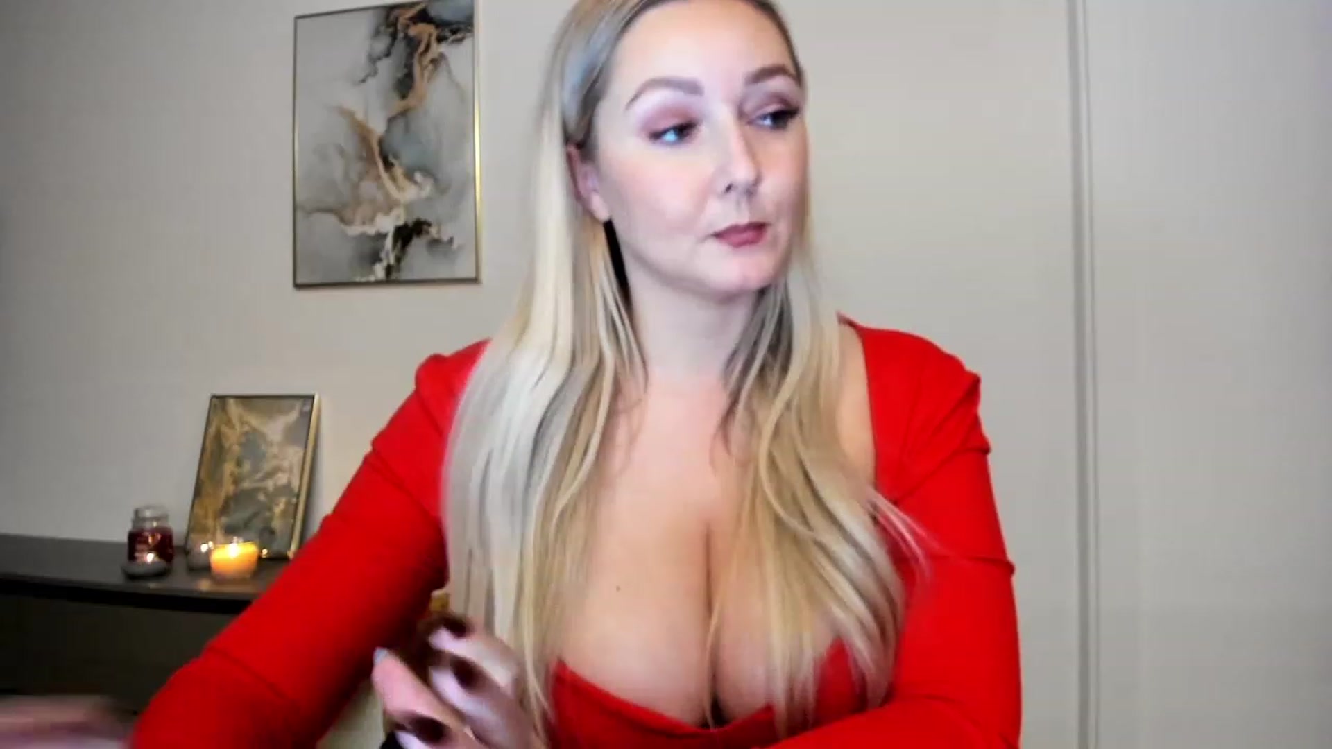 Gallery image thumbnail from Mi_Ha's myfreecams stream on, 11/18/2022, 16:50 image 14 of 20