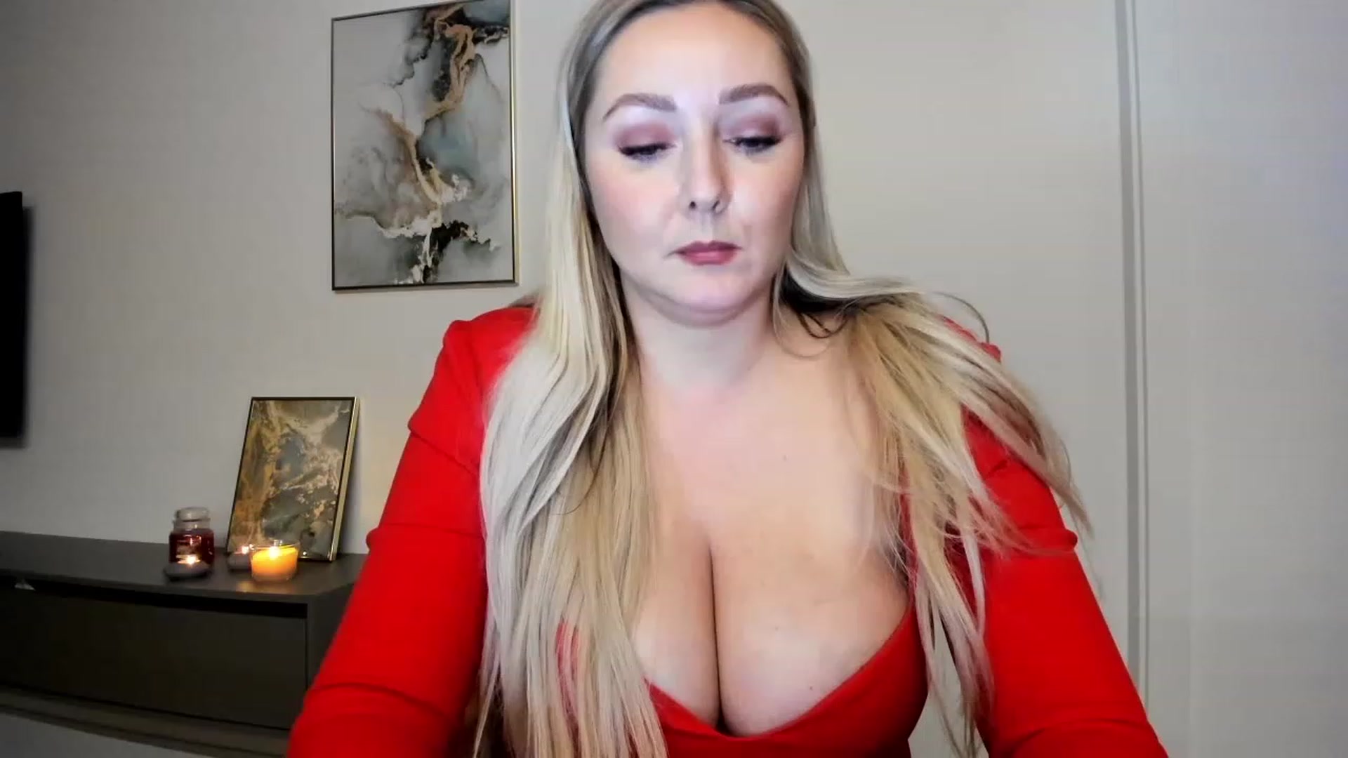 Gallery image thumbnail from Mi_Ha's myfreecams stream on, 11/18/2022, 17:26 image 7 of 20