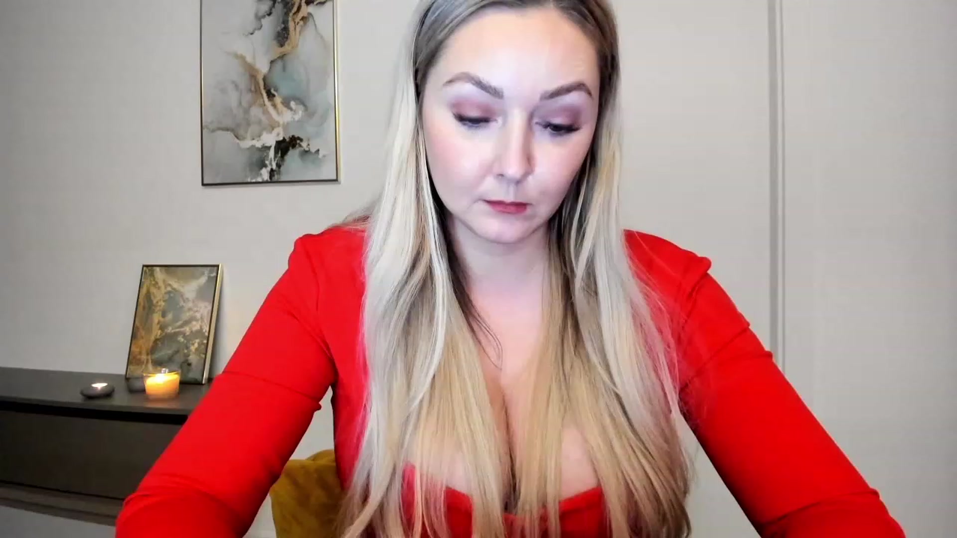 Gallery image thumbnail from Mi_Ha's myfreecams stream on, 11/18/2022, 22:51 image 7 of 20