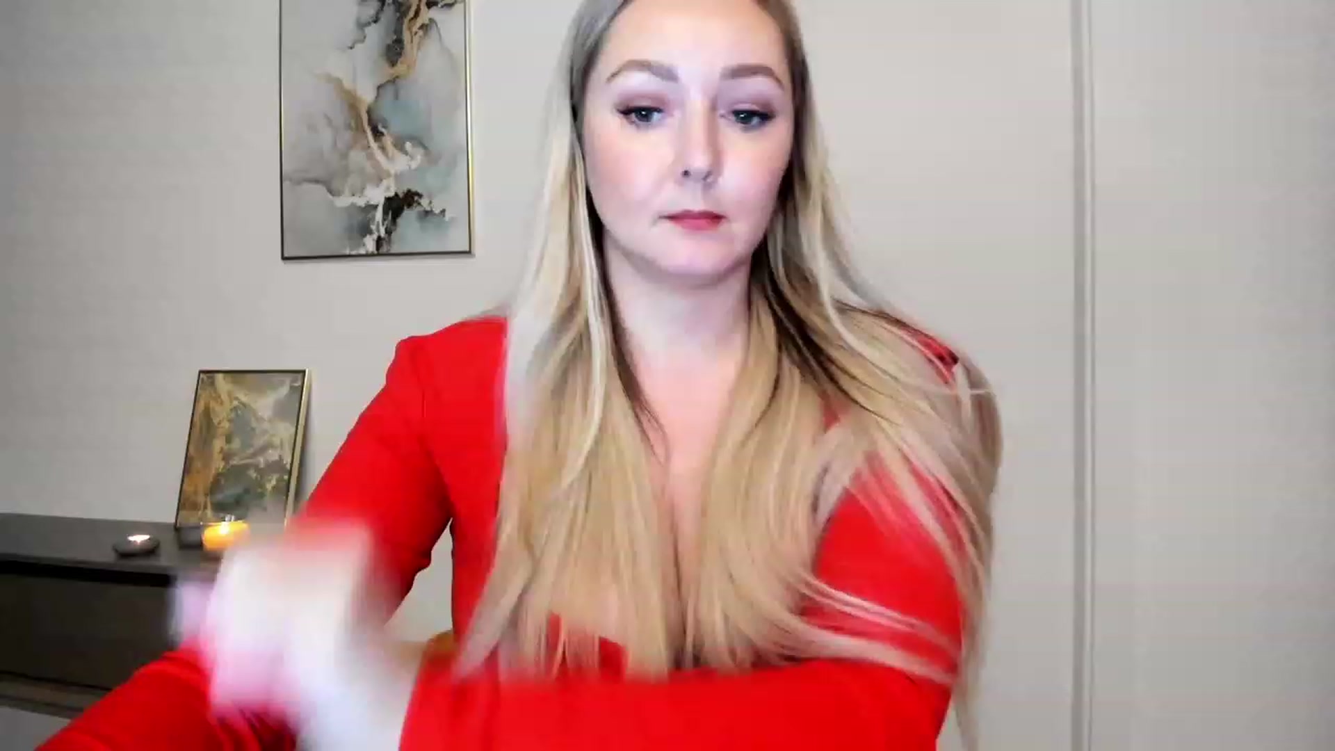 Gallery image thumbnail from Mi_Ha's myfreecams stream on, 11/18/2022, 22:51 image 6 of 20