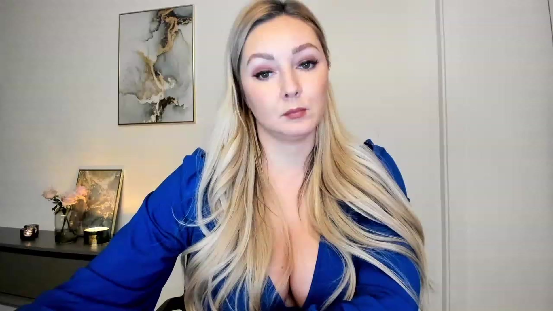 Gallery image thumbnail from Mi_Ha's myfreecams stream on, 11/26/2022, 16:49 image 1 of 20