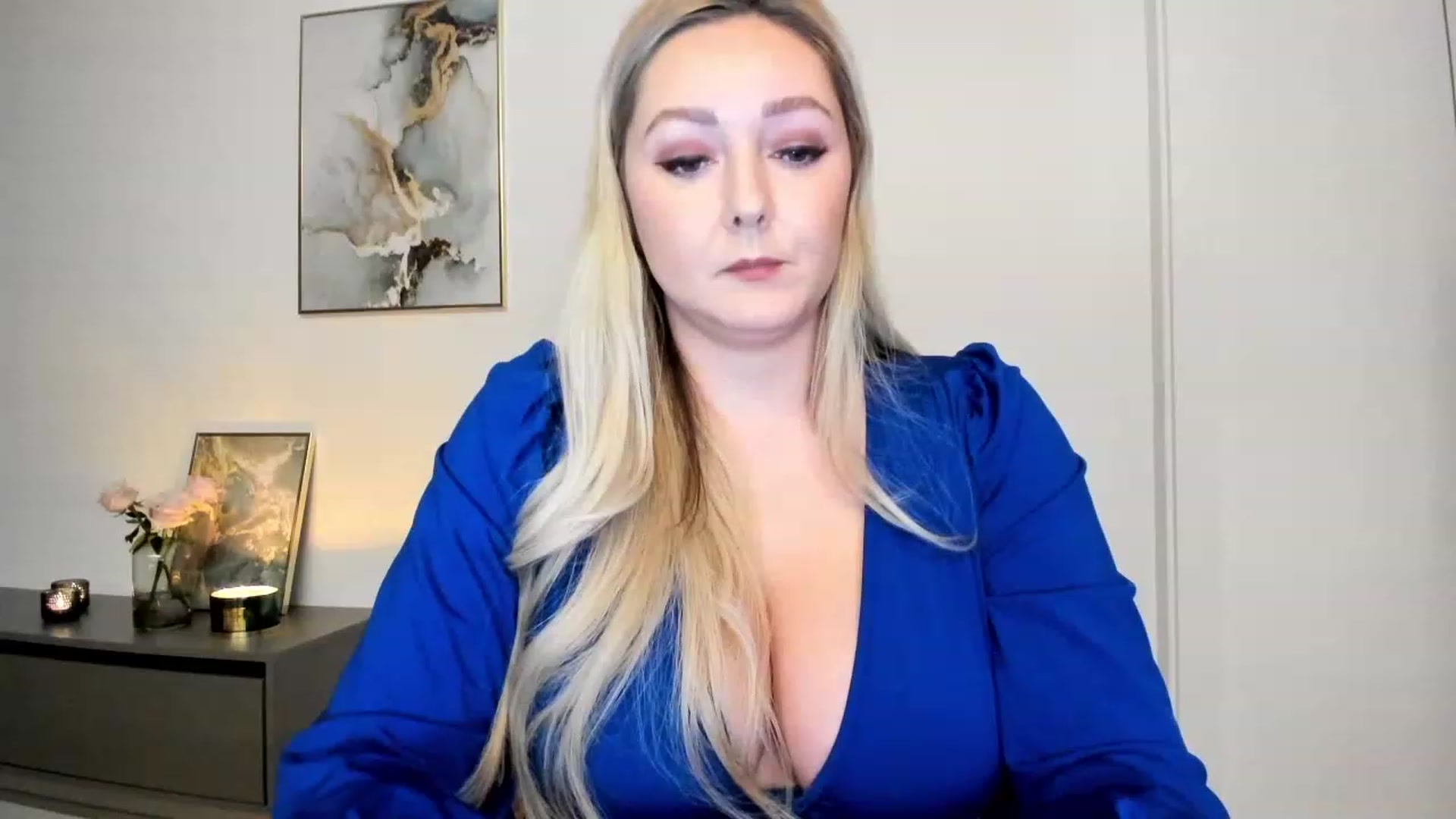 Gallery image thumbnail from Mi_Ha's myfreecams stream on, 11/26/2022, 16:49 image 5 of 20