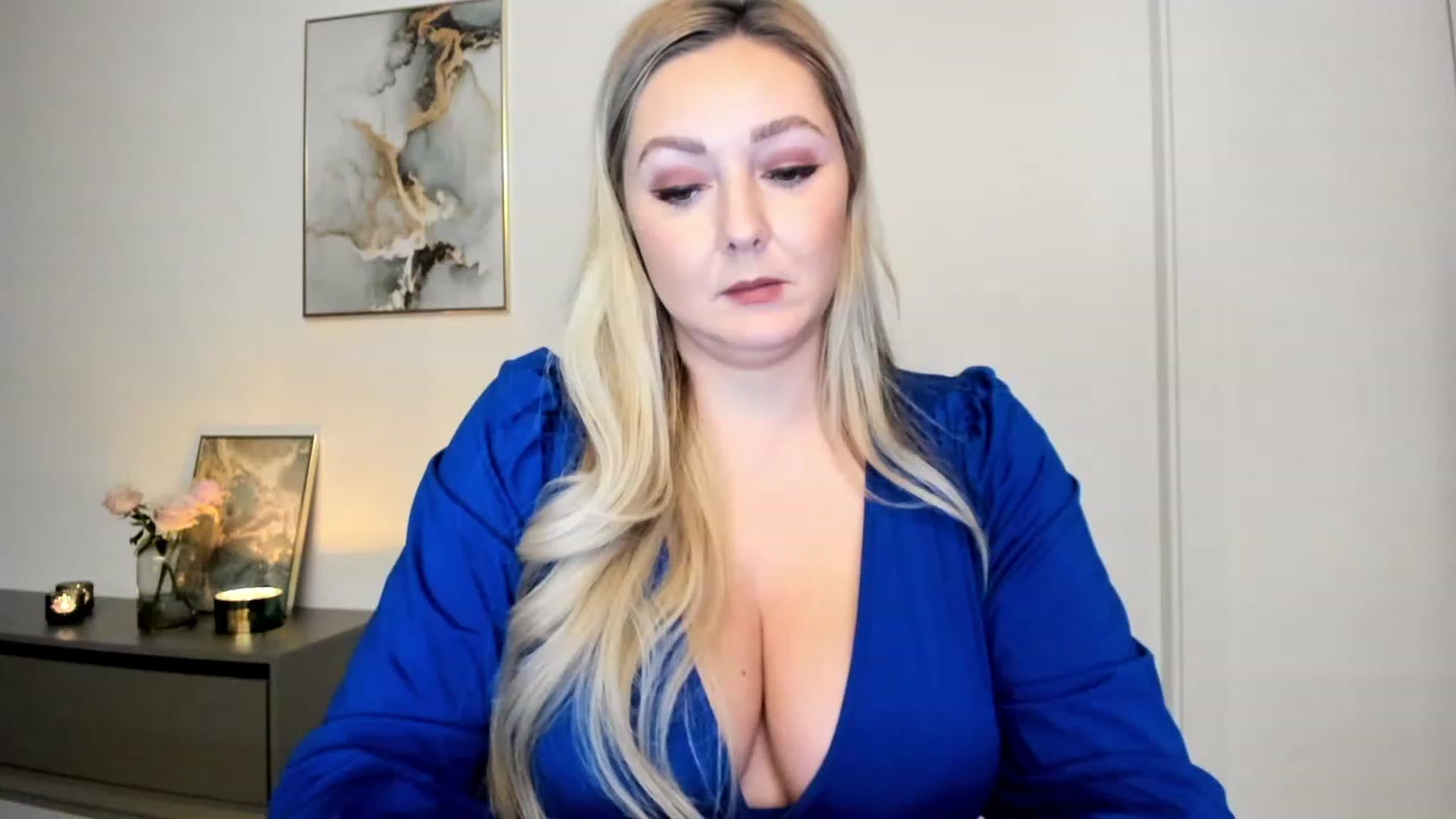 Gallery image thumbnail from Mi_Ha's myfreecams stream on, 11/26/2022, 16:49 image 4 of 20
