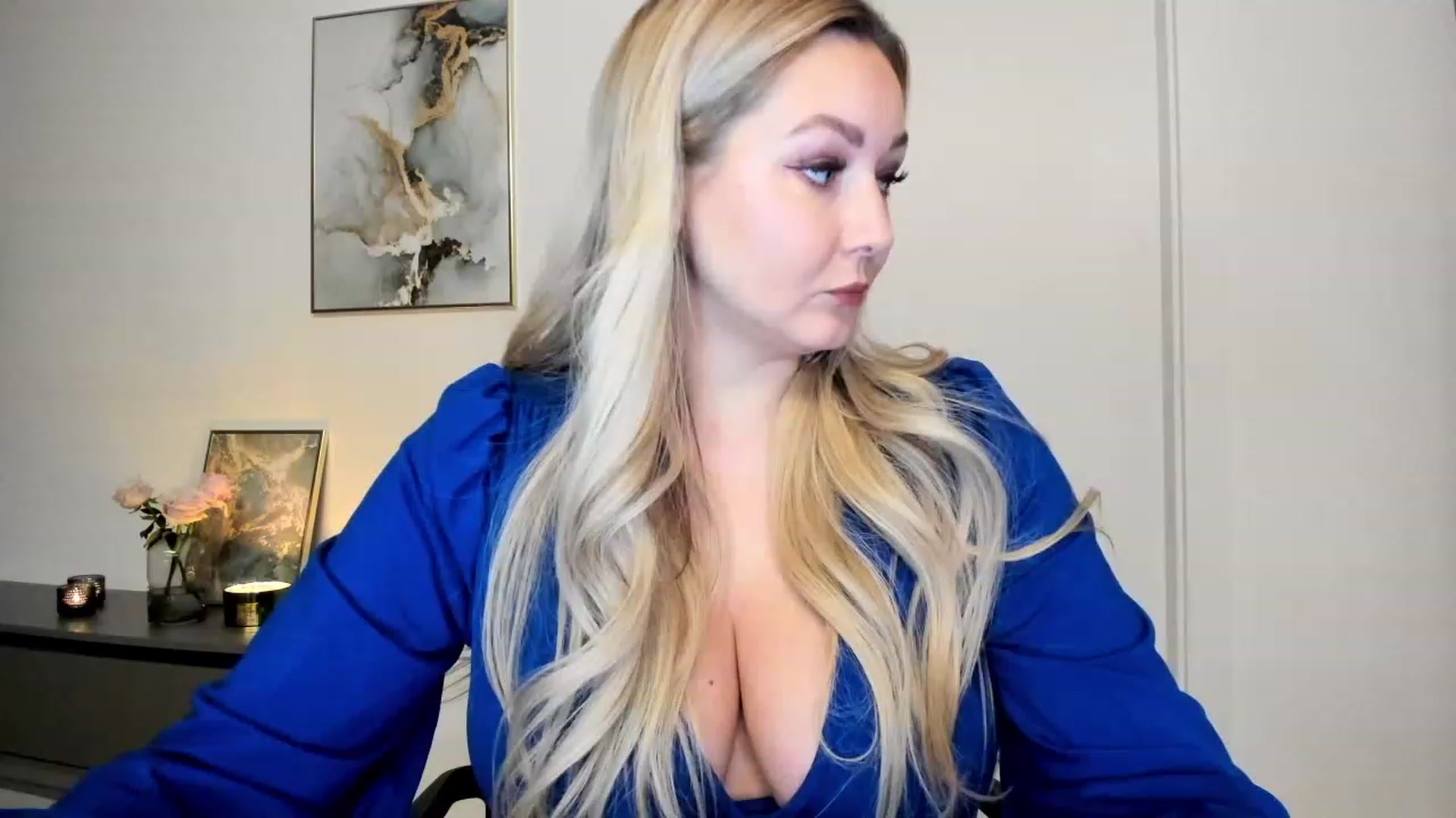 Gallery image thumbnail from Mi_Ha's myfreecams stream on, 11/26/2022, 16:49 image 2 of 20