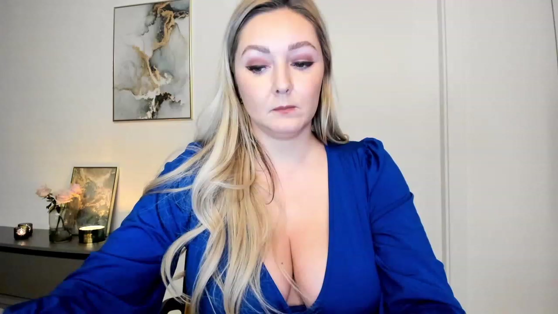Gallery image thumbnail from Mi_Ha's myfreecams stream on, 11/26/2022, 16:49 image 3 of 20