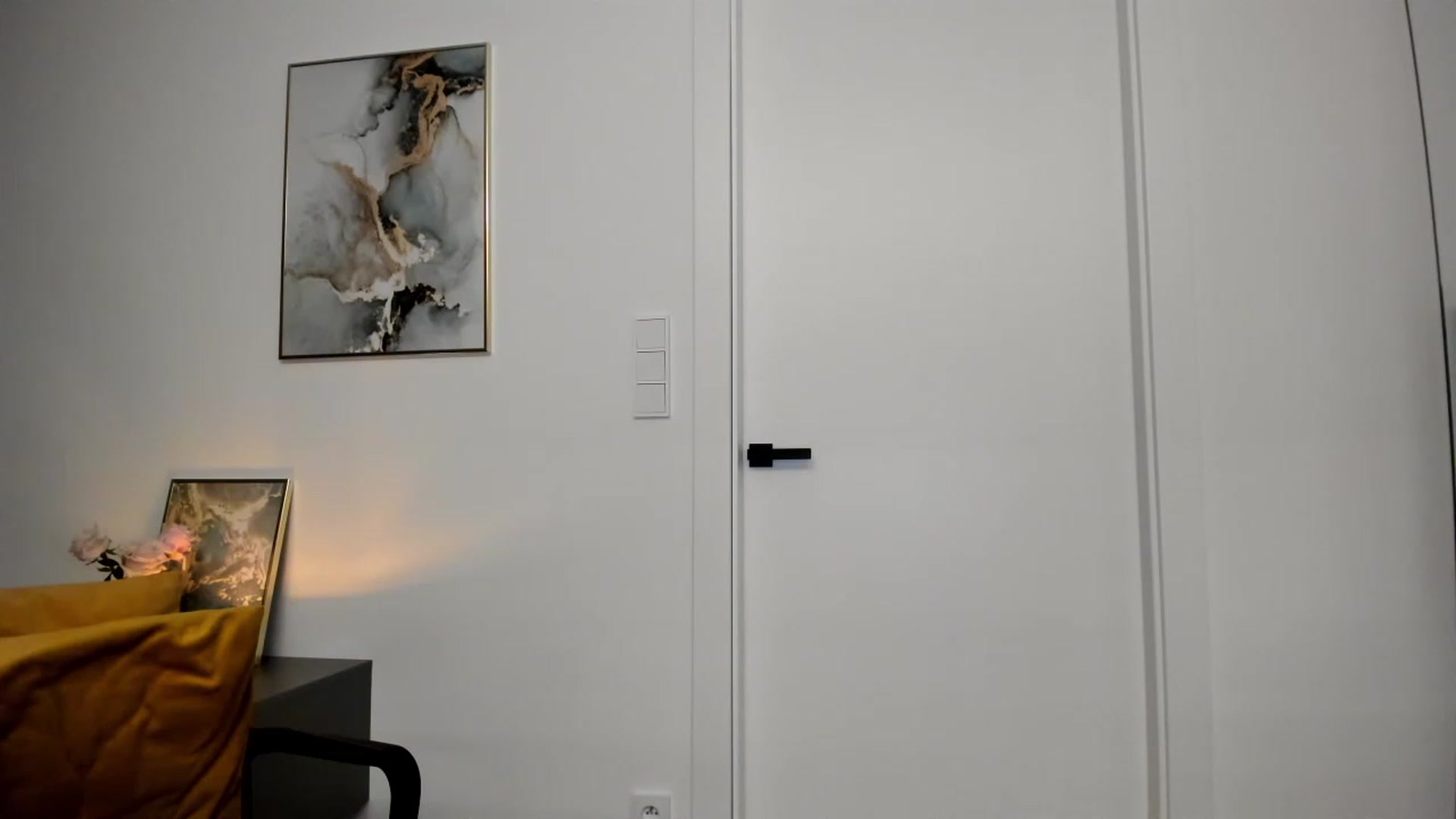 Gallery image thumbnail from Mi_Ha's myfreecams stream on, 11/26/2022, 17:24 image 14 of 20