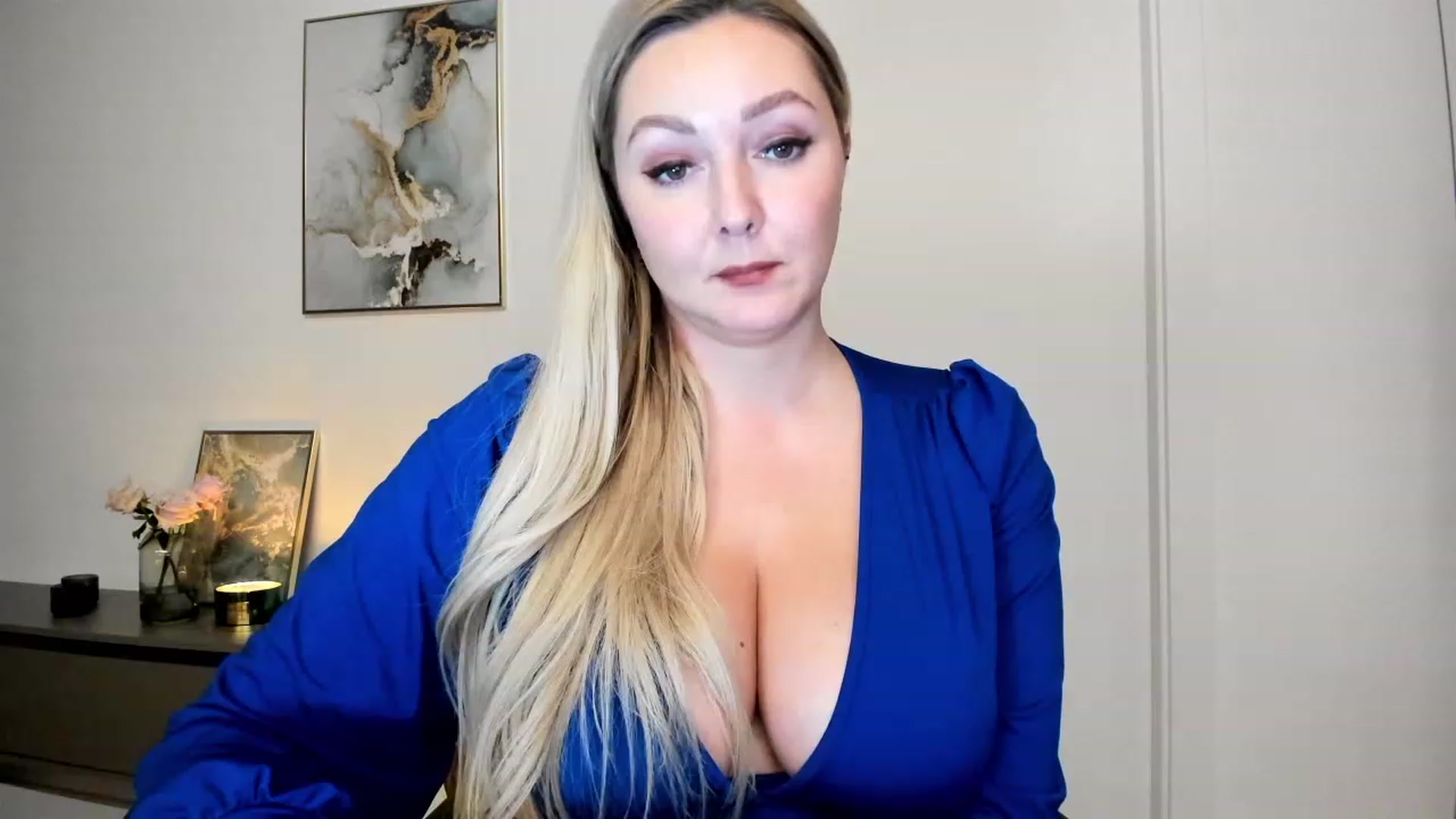 Gallery image thumbnail from Mi_Ha's myfreecams stream on, 11/26/2022, 22:14 image 8 of 20