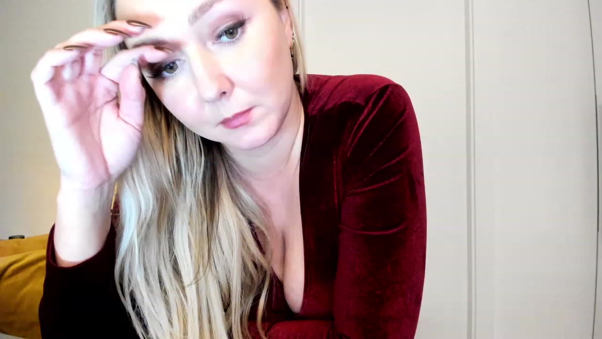 Gallery image thumbnail from Mi_Ha's myfreecams stream on, 11/27/2022, 17:18 image 20 of 20