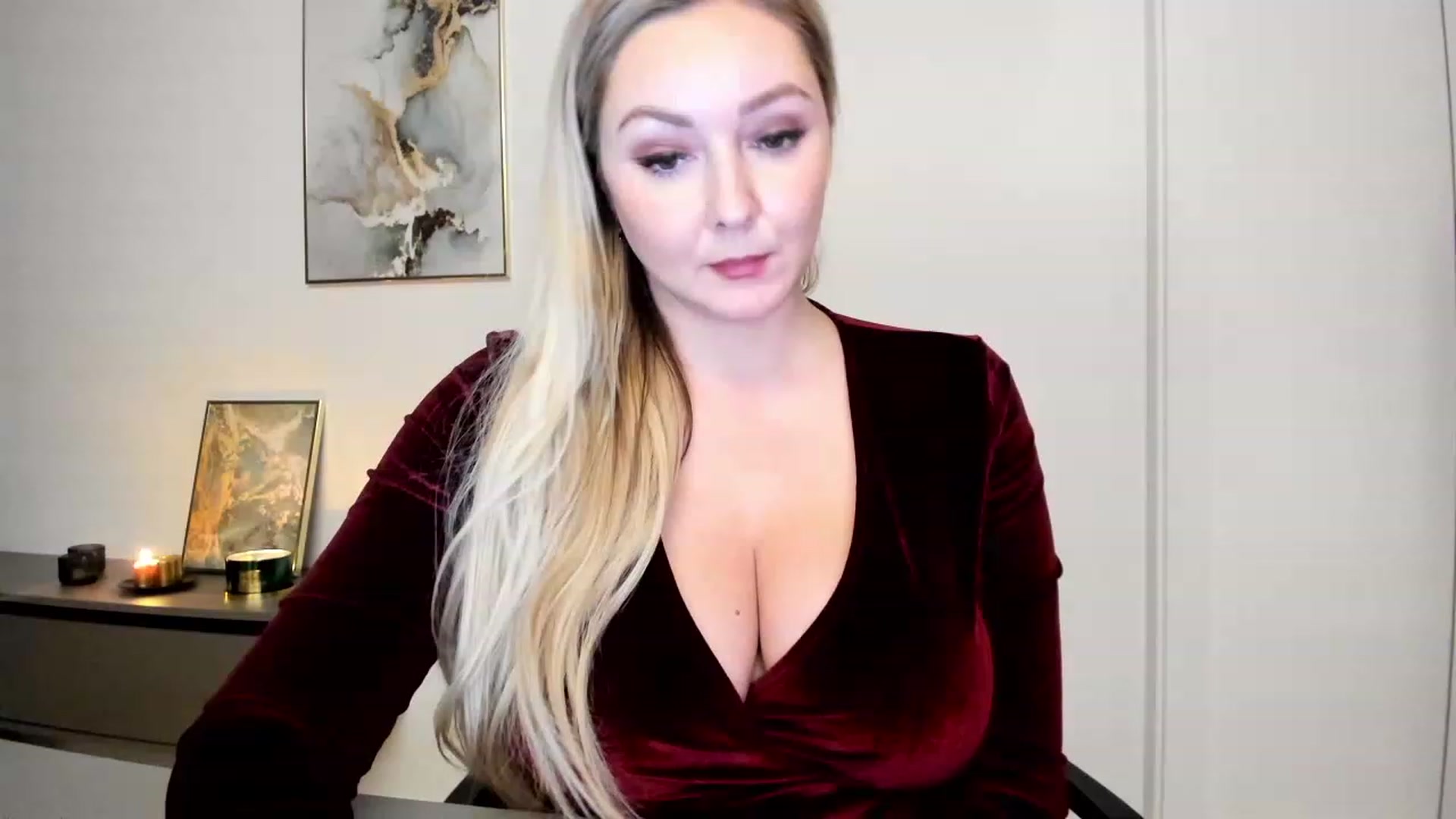 Gallery image thumbnail from Mi_Ha's myfreecams stream on, 11/27/2022, 17:18 image 8 of 20