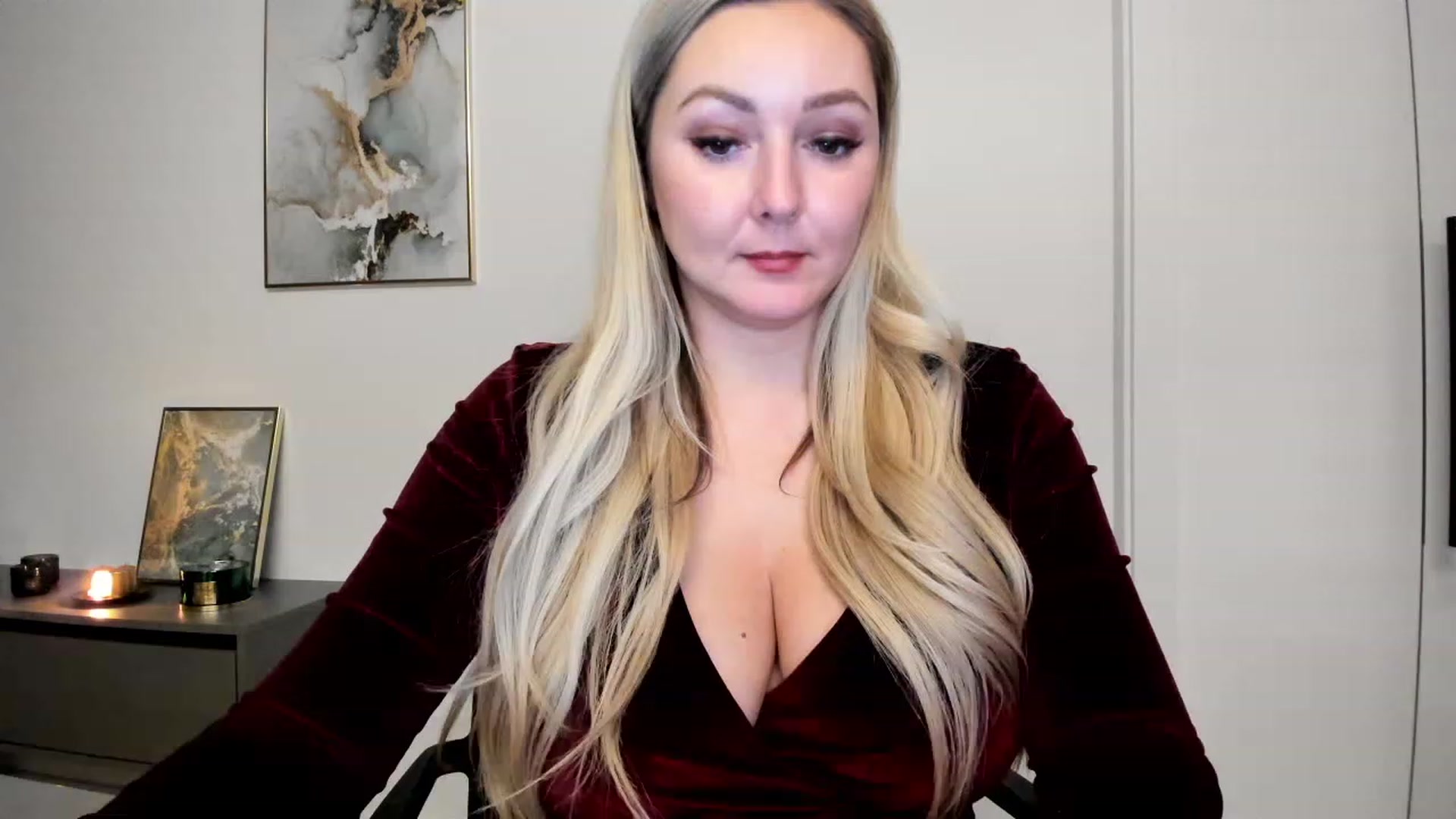Gallery image thumbnail from Mi_Ha's myfreecams stream on, 11/27/2022, 23:30 image 12 of 20