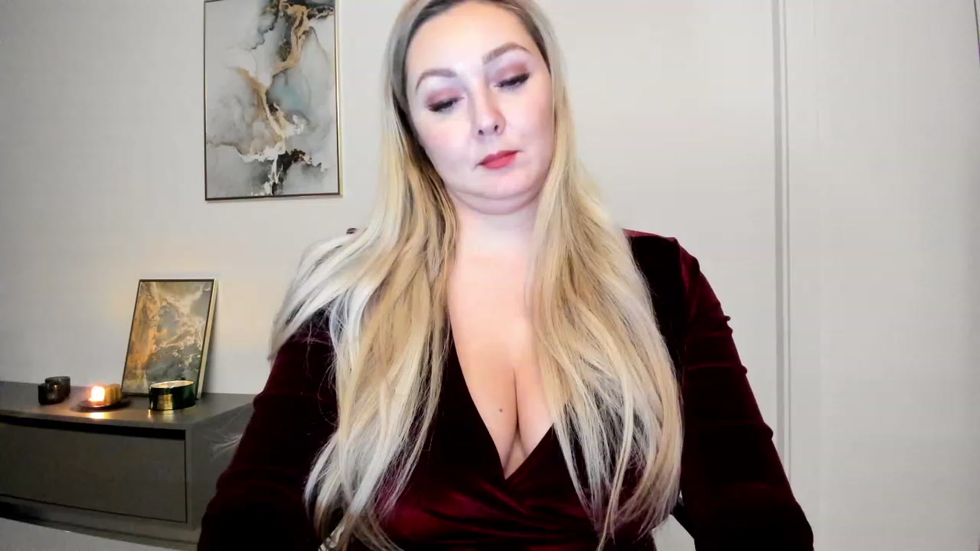 Gallery image thumbnail from Mi_Ha's myfreecams stream on, 11/27/2022, 23:30 image 1 of 20