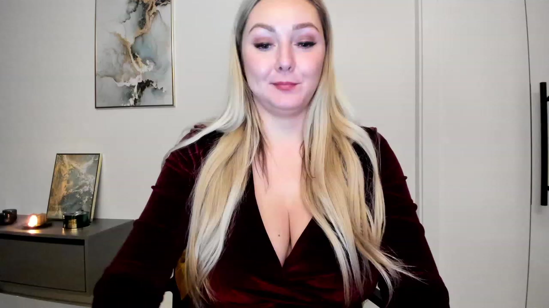 Gallery image thumbnail from Mi_Ha's myfreecams stream on, 11/27/2022, 23:30 image 13 of 20
