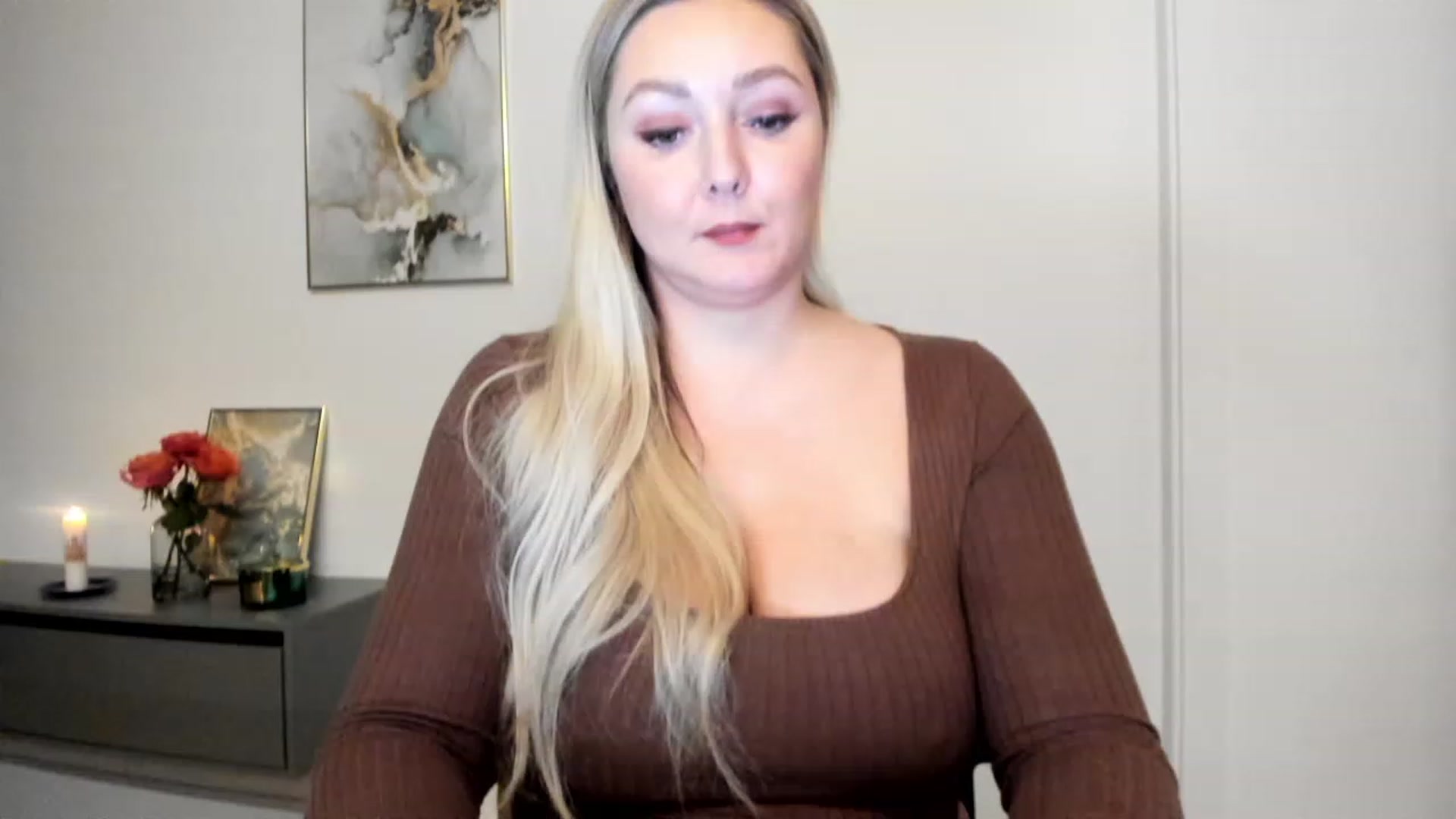 Gallery image thumbnail from Mi_Ha's myfreecams stream on, 11/29/2022, 15:40 image 2 of 20