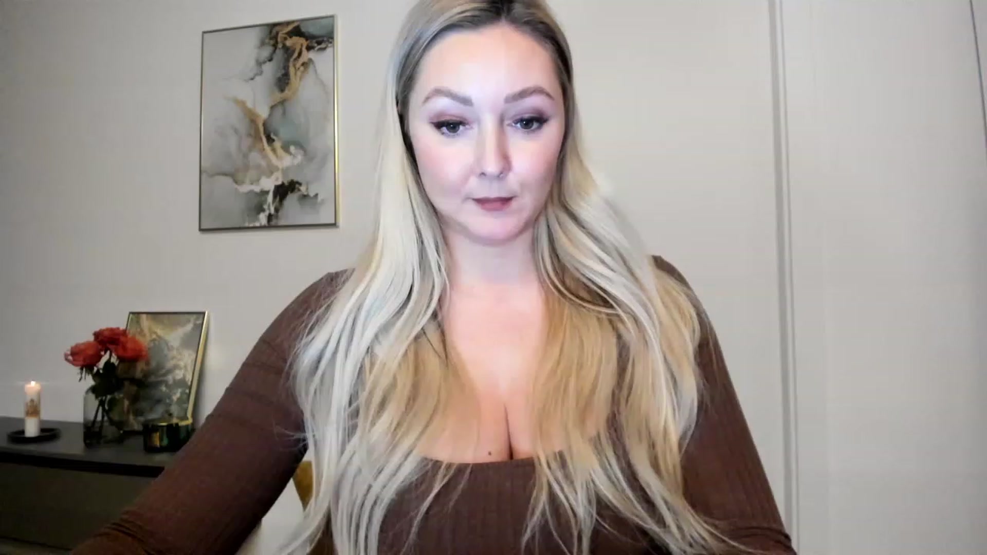 Gallery image thumbnail from Mi_Ha's myfreecams stream on, 11/29/2022, 15:40 image 18 of 20
