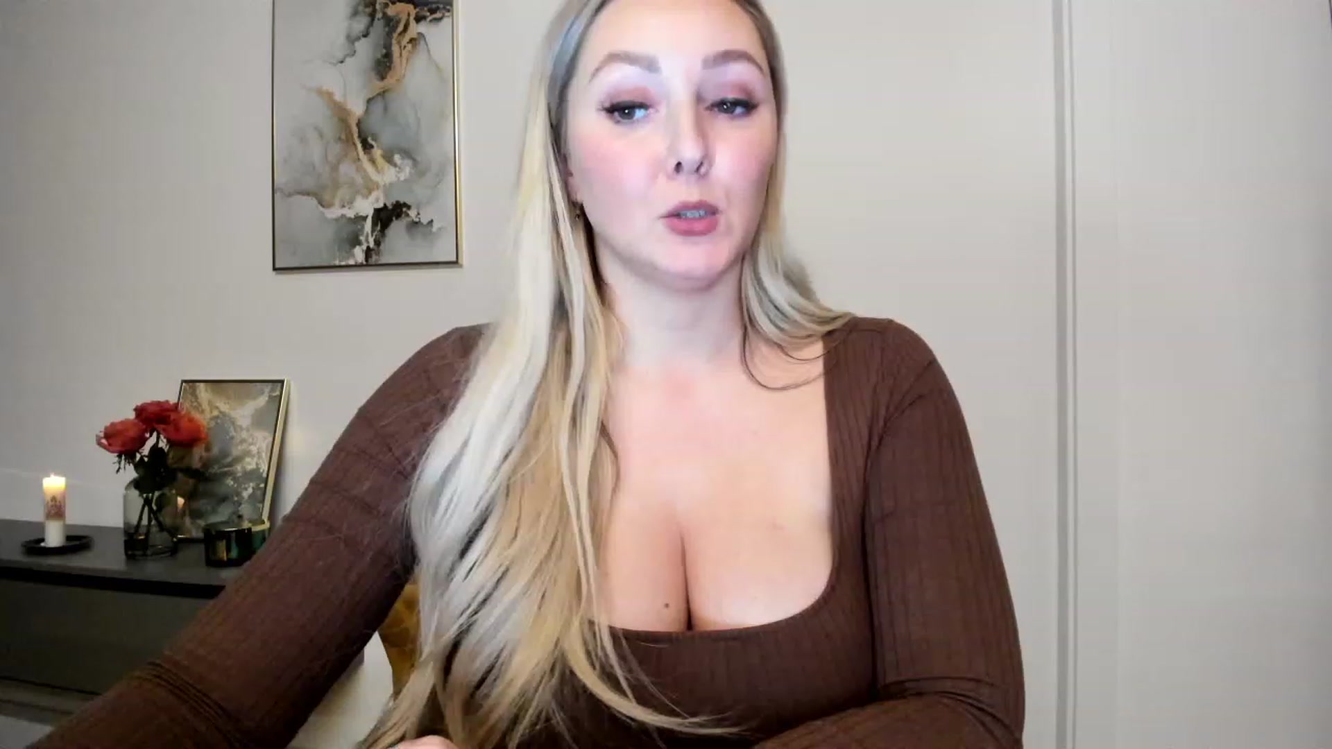 Gallery image thumbnail from Mi_Ha's myfreecams stream on, 11/29/2022, 17:14 image 17 of 20