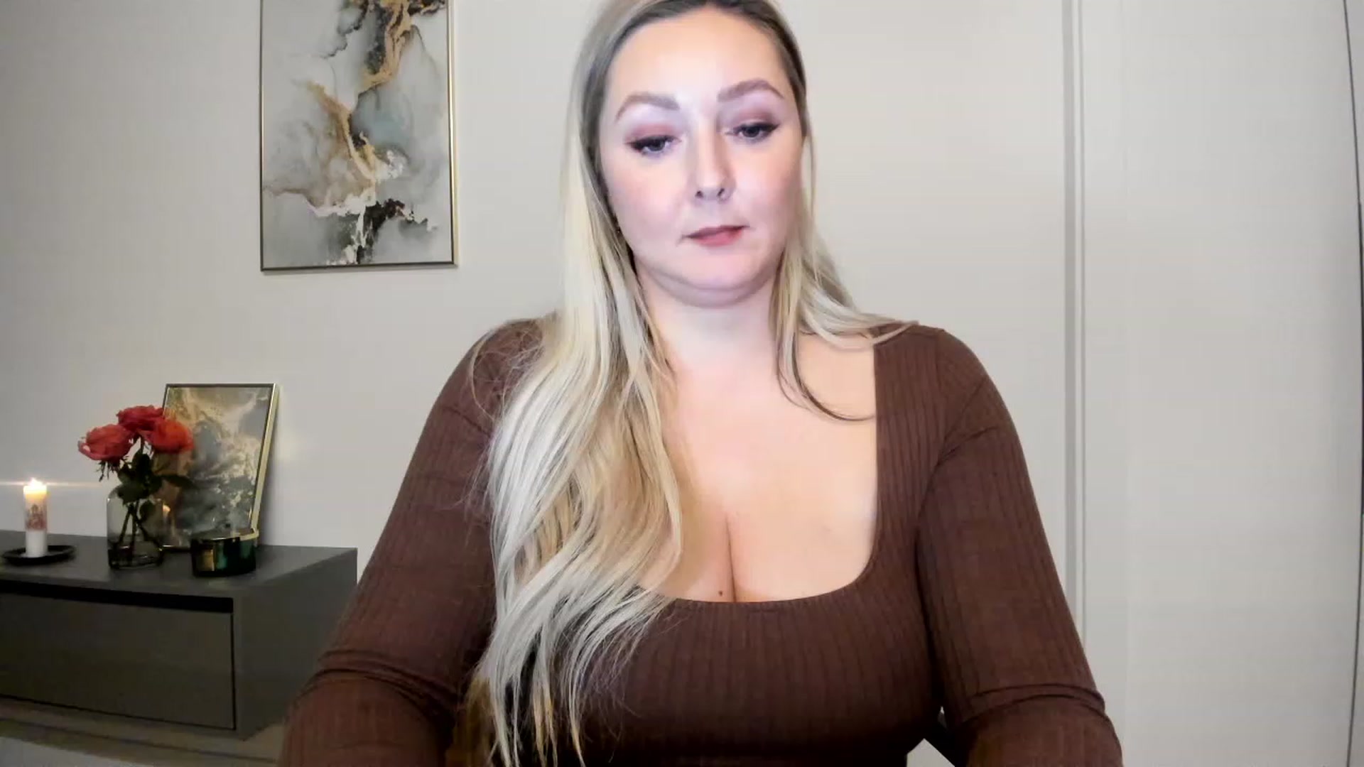 Gallery image thumbnail from Mi_Ha's myfreecams stream on, 11/29/2022, 17:14 image 4 of 20