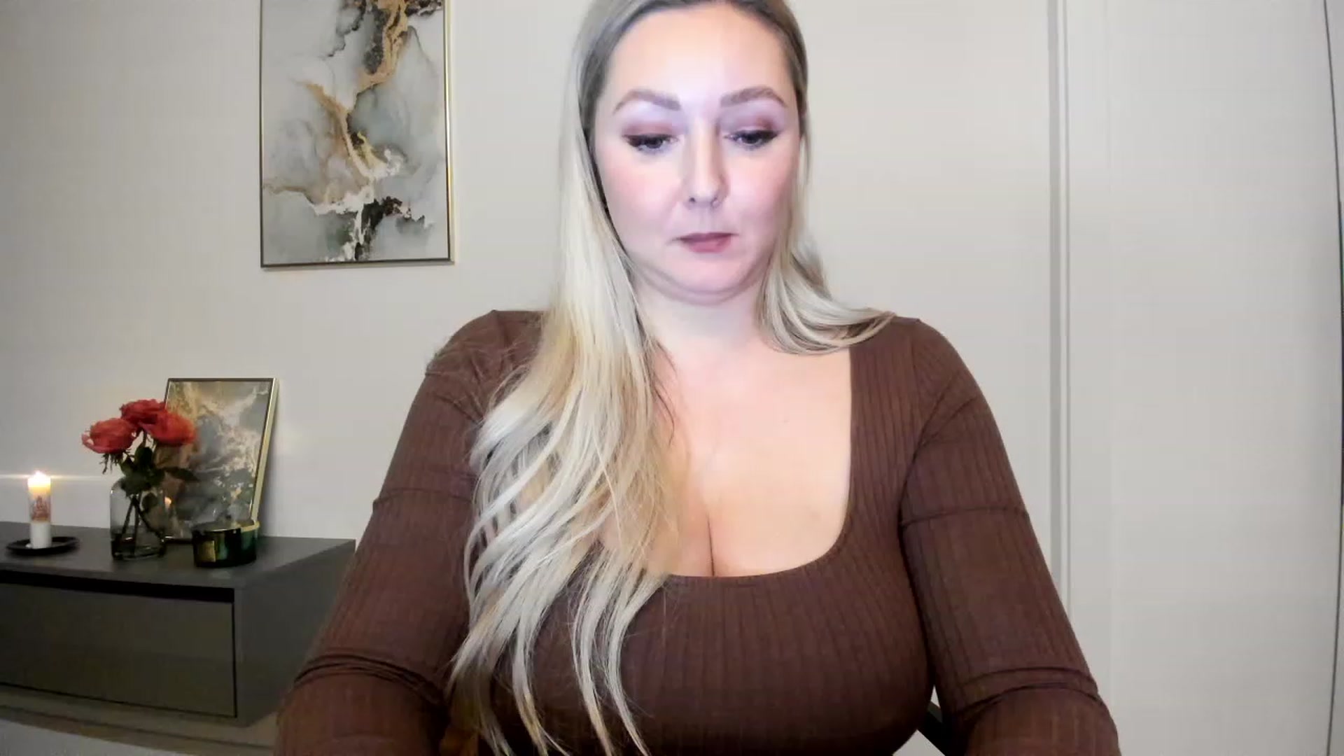 Gallery image thumbnail from Mi_Ha's myfreecams stream on, 11/29/2022, 17:14 image 7 of 20